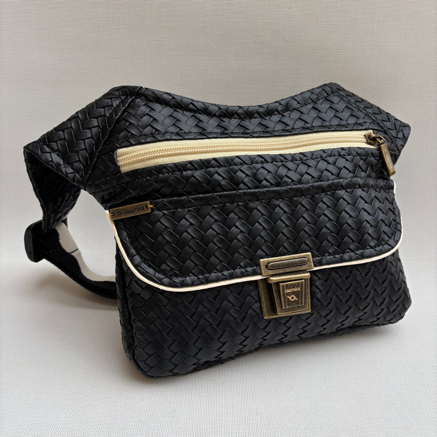 Riñonera "Special Black Top" + Bolsillo trasero · Polipiel · Pieza Única Núm. 18753
