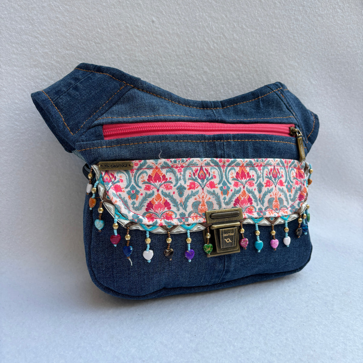 Riñonera Original "Jeans Fantasy Top" ♻️ Jeans Recycled ♻️ · Pieza Única Núm. 19541