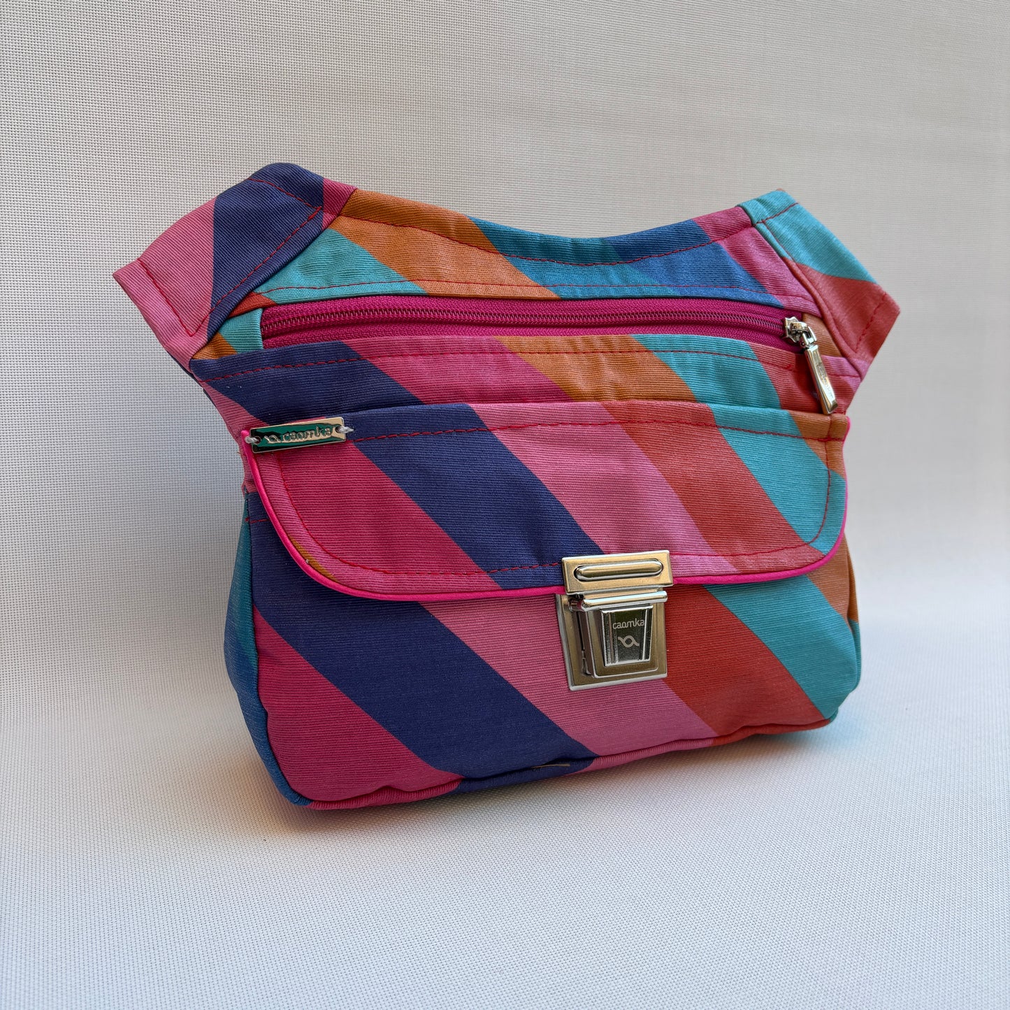Special Rainbow Fire · Impermeable · Pieza Única Núm. 16405
