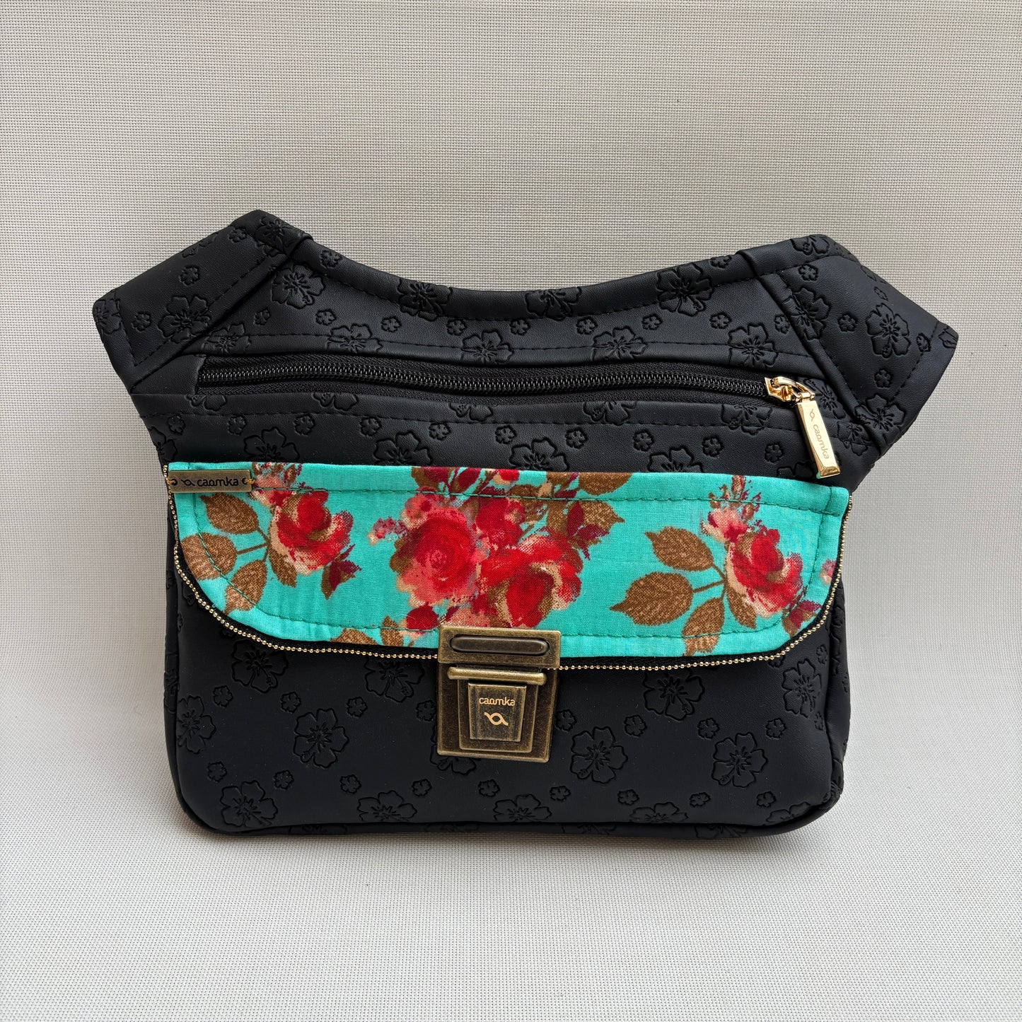 Riñonera "Black Special Flowers Top" · Polipiel · Pieza Única Núm. 18751