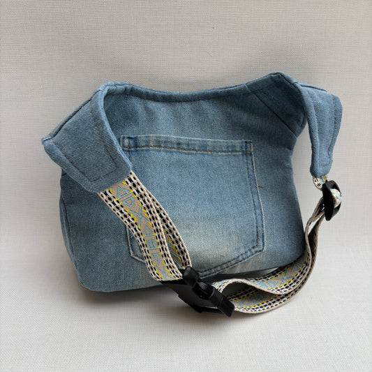 Riñonera “Special ♻️ Jeans Recycled ♻️ Top Bird Feather ” · Pieza Única Núm. 18608