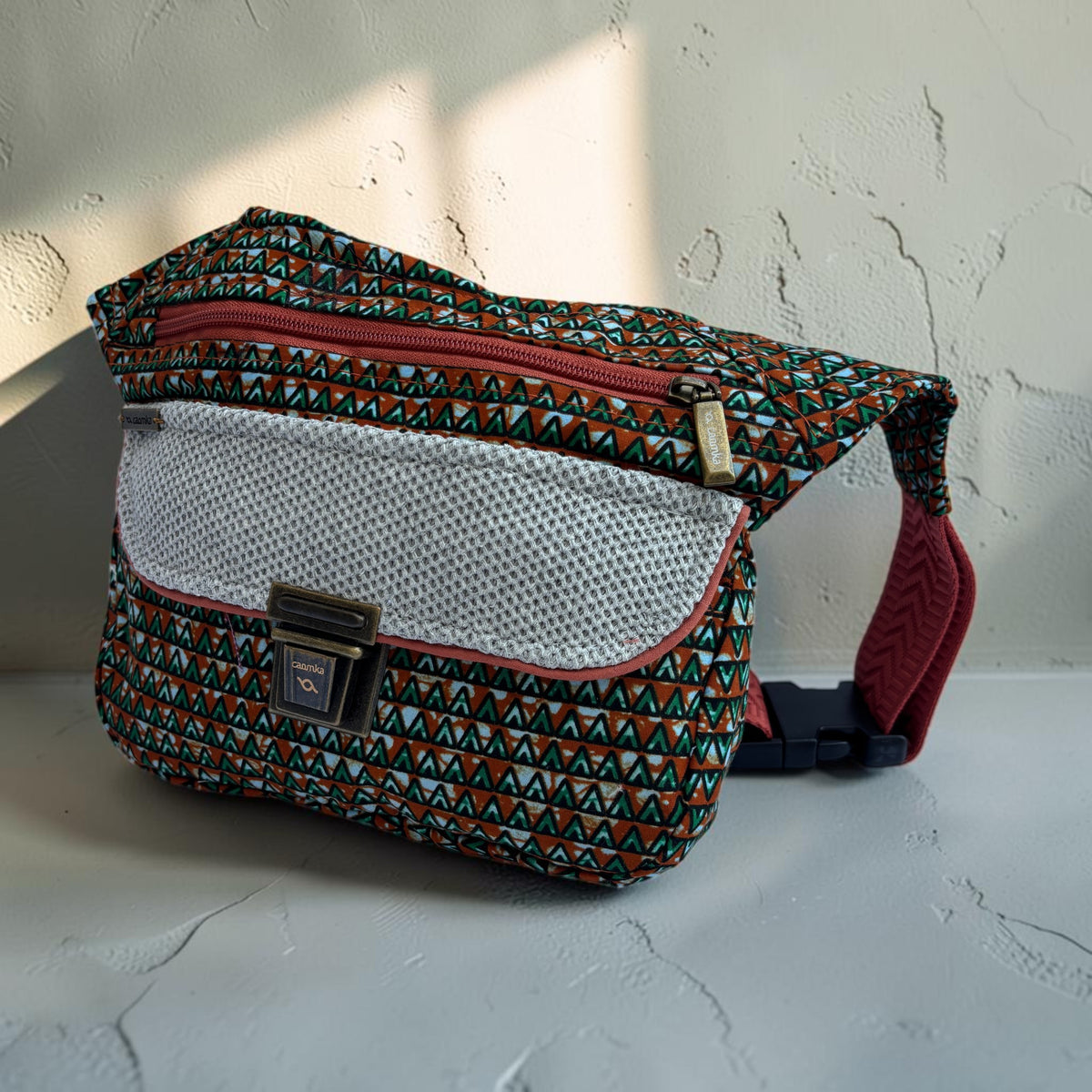 Riñonera Original "Special Africa Top" · Pieza Única Núm. 19544