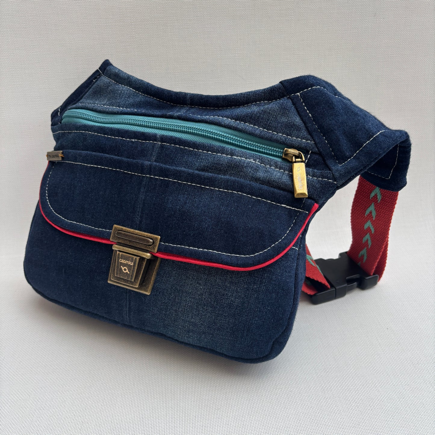 Riñonera "Special ♻️ Jeans Recycled ♻️ Top · Pieza Única Núm. 17243