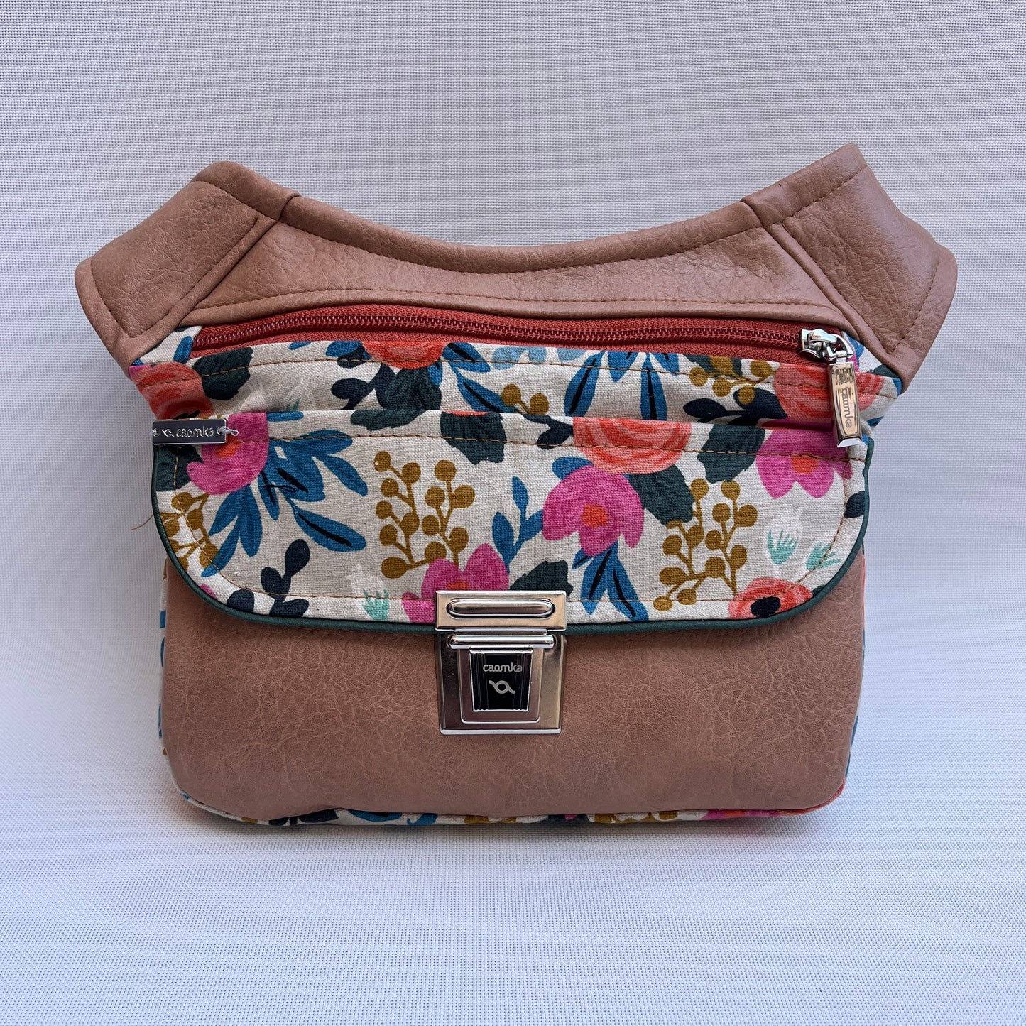 Special Elegant Brown Vegan Leatherette Exclusive Piece No. 13389