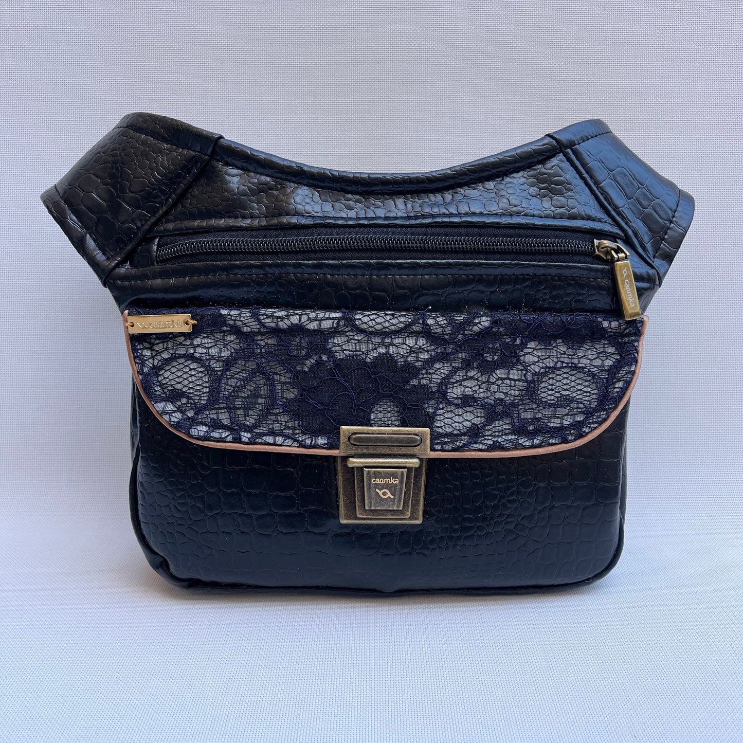 Besonderes elegantes blaues veganes Kunstleder-Unikat Nr. 13024