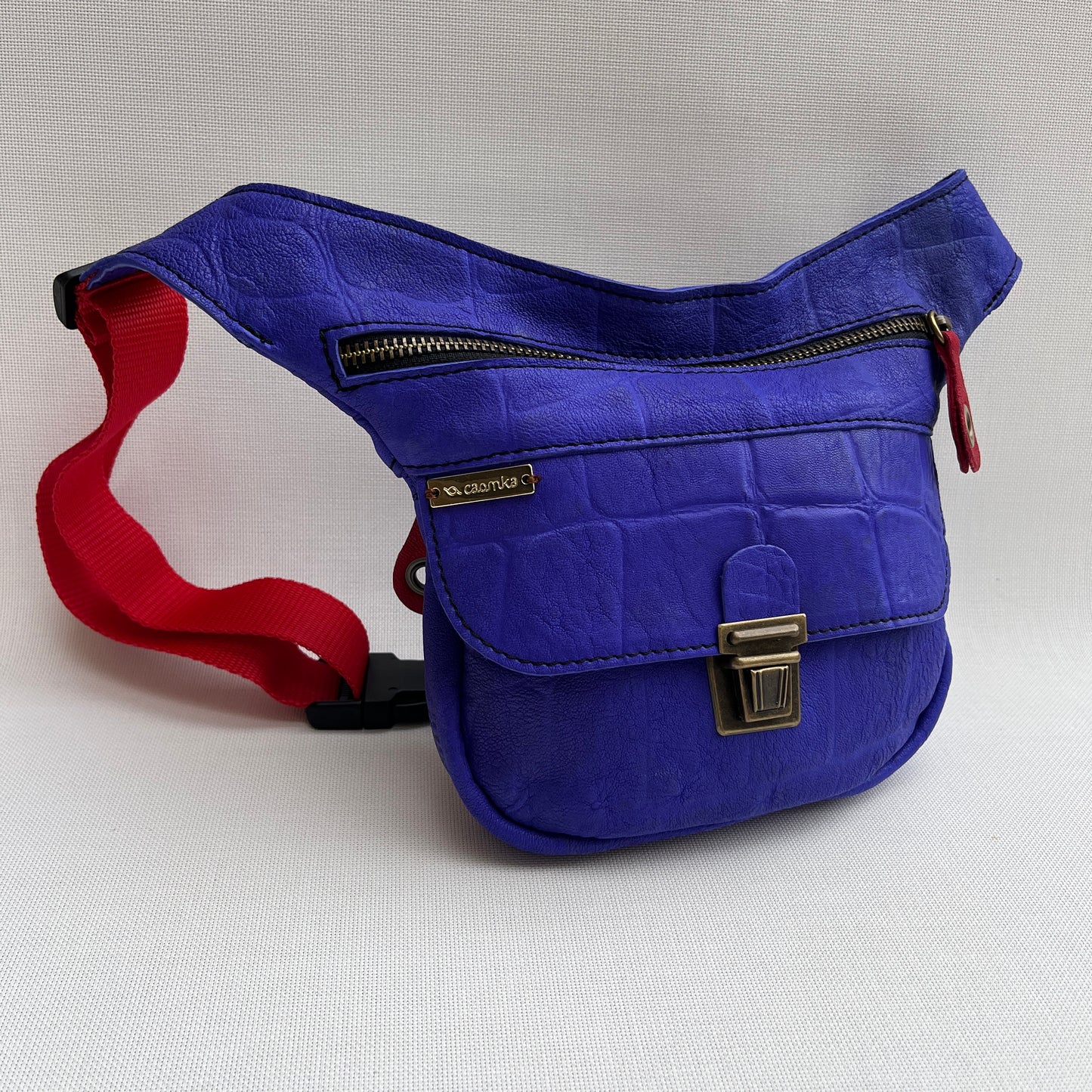 Mini Special Blue Embossed · Piel natural BioCuir® · Pieza Única Núm. 13896