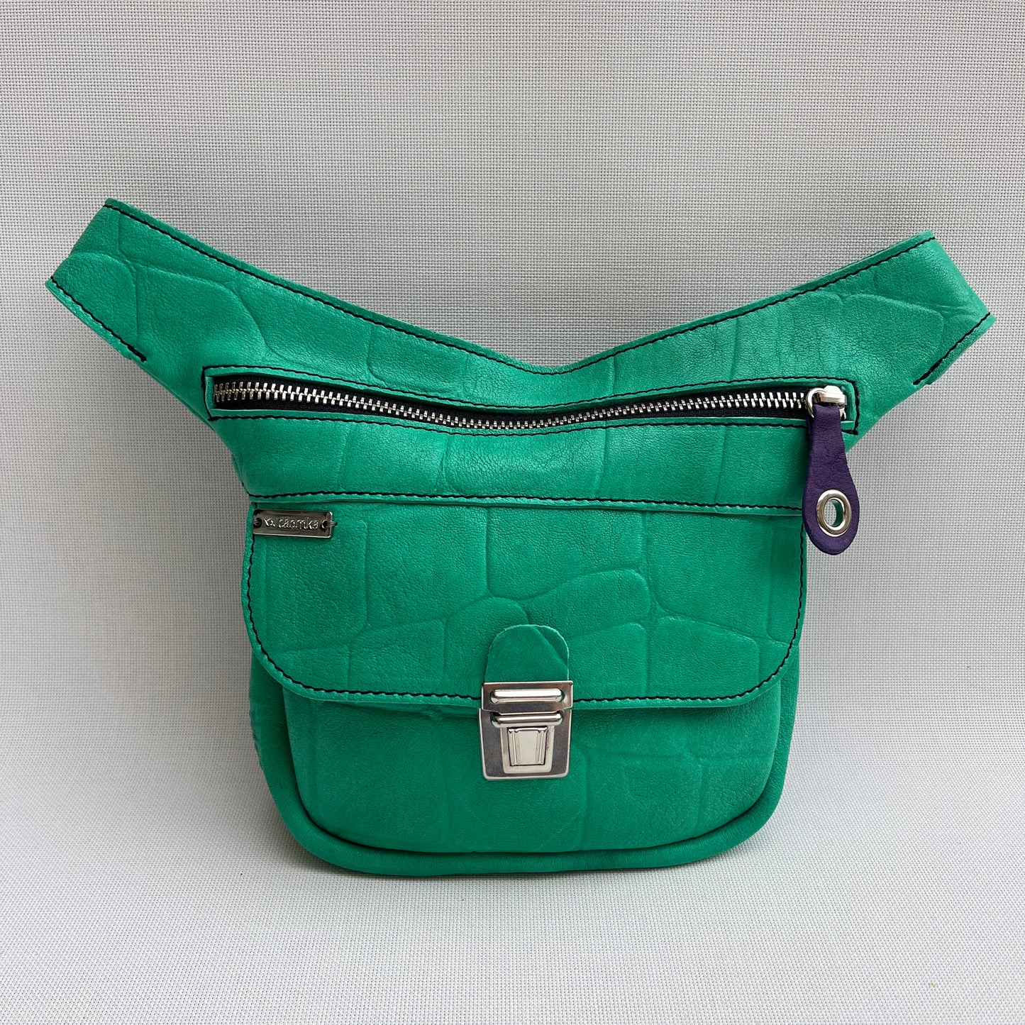 Mini Special Green Embossed · Piel natural BioCuir® · Pieza Única Núm. 13898