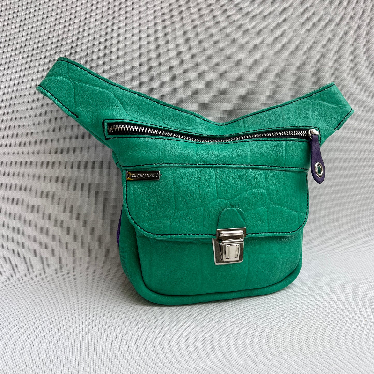 Mini Special Green Embossed · Piel natural BioCuir® · Pieza Única Núm. 13898