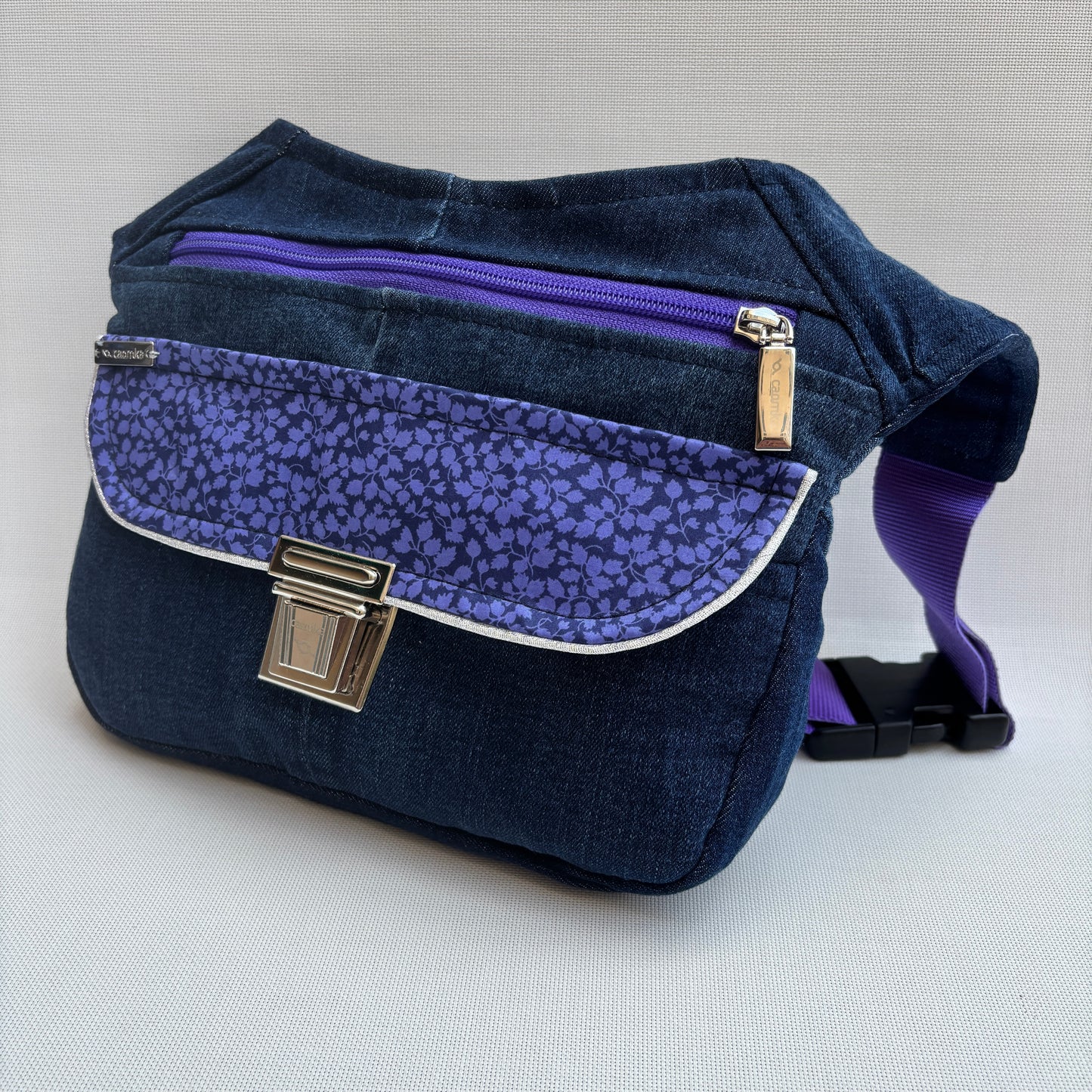 Riñonera "Special ♻️ Jeans Recycled ♻️  + Bolsillo trasero con cremallera · Pieza Única Núm. 18004