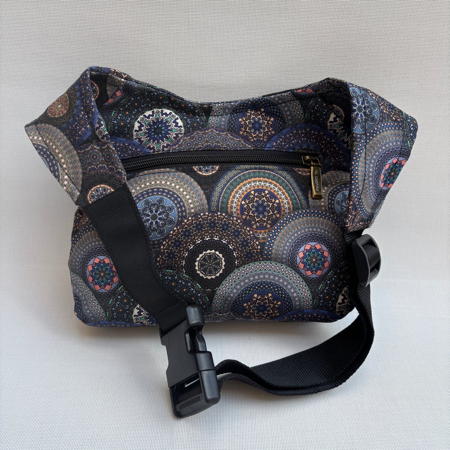 Riñonera "Fantasy Mandalas" + Bolsillo trasero · Pieza Única Núm. 18045