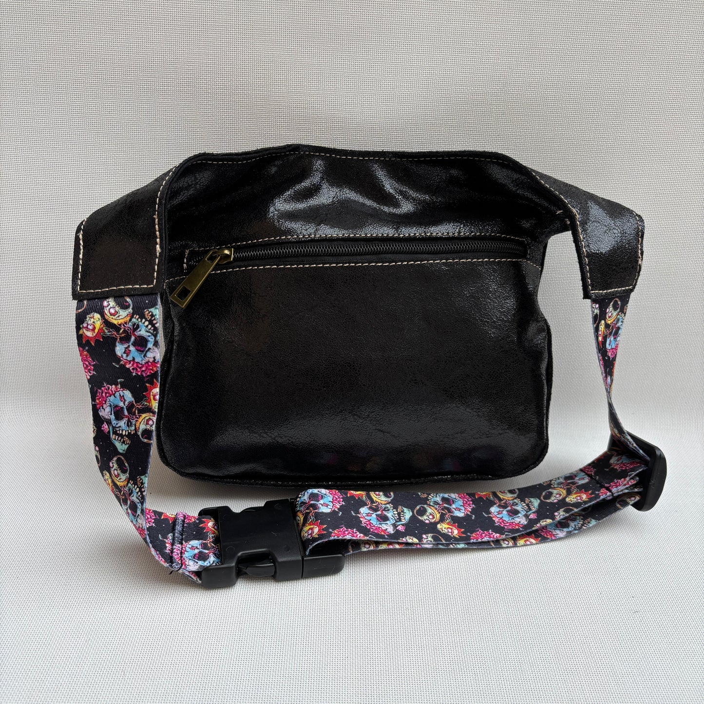 Special Black Fun Colors Top  · Piel - Cuero · Pieza Única Núm. 16443