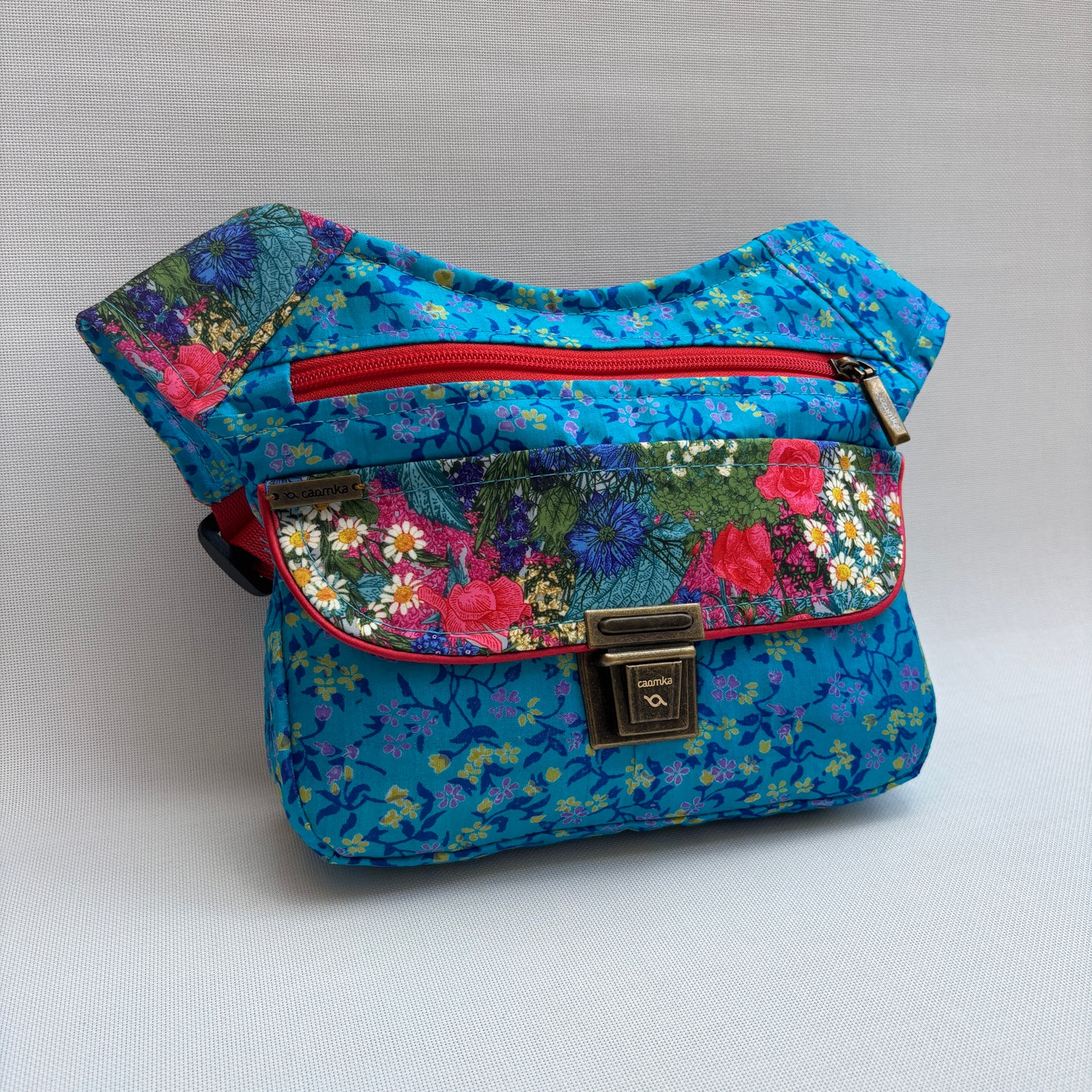 Riñonera "Special Recycled Japanese Flowers" + Bolsillo trasero · Pieza Única Núm. 18029