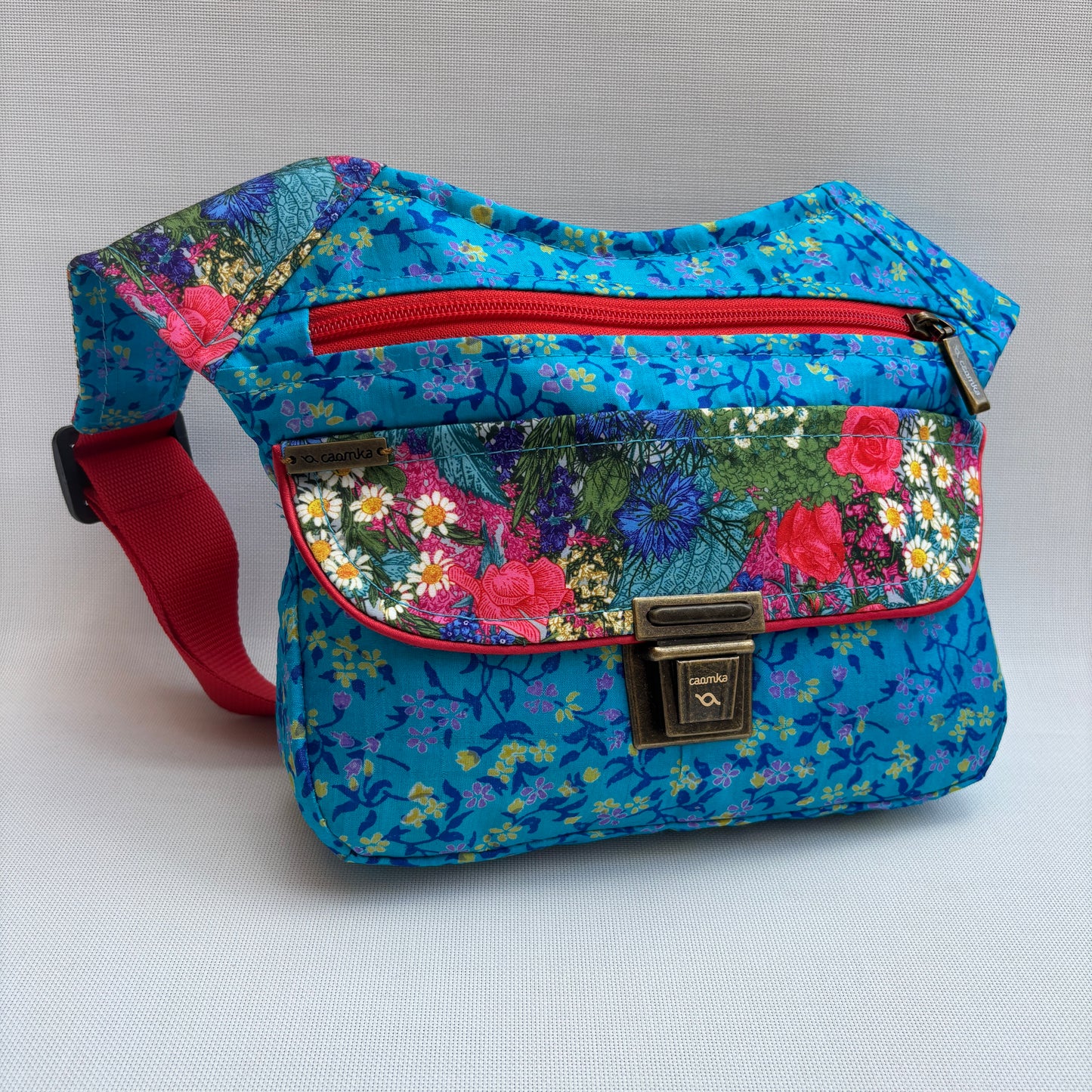 Riñonera "Special Recycled Japanese Flowers" + Bolsillo trasero · Pieza Única Núm. 18029