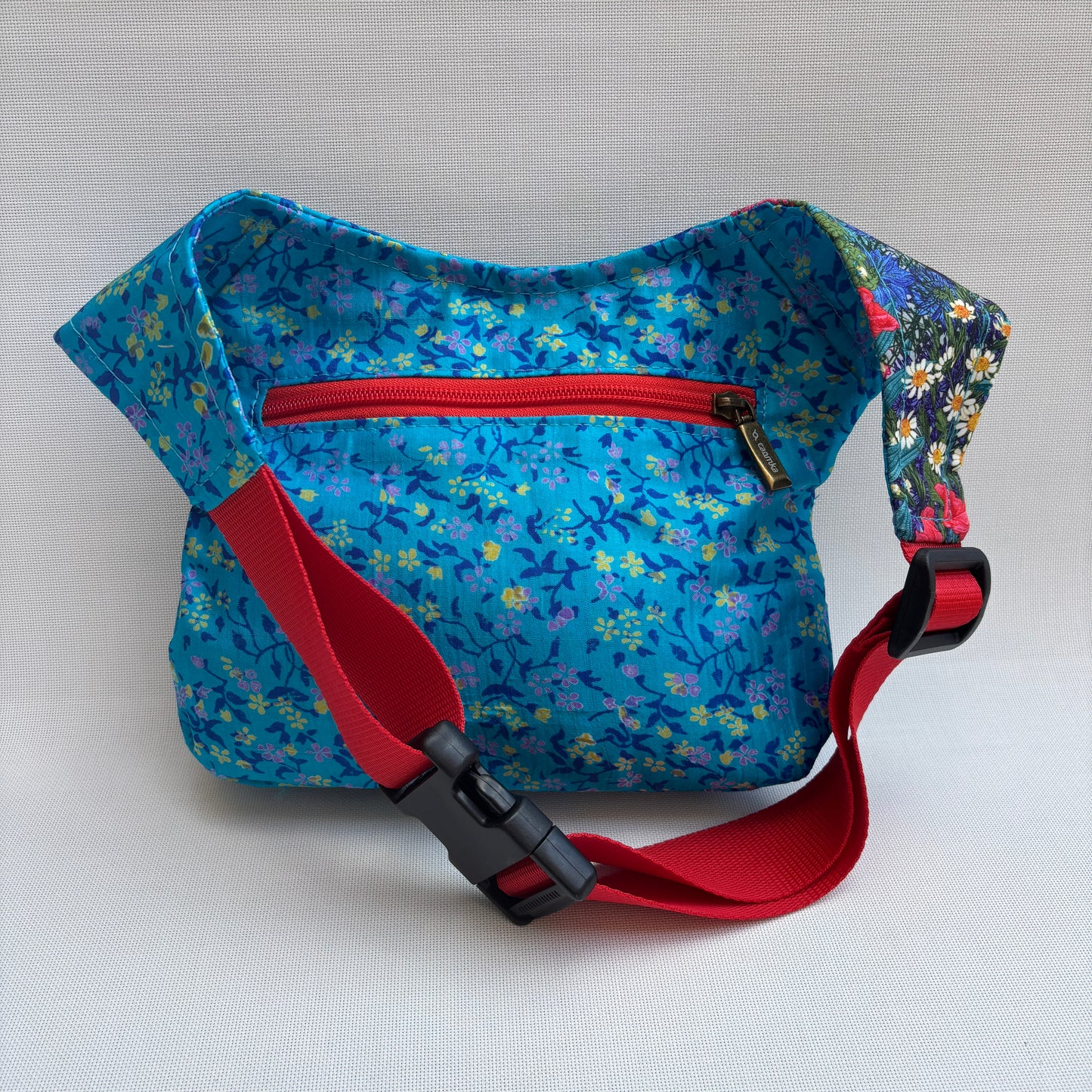 Riñonera "Special Recycled Japanese Flowers" + Bolsillo trasero · Pieza Única Núm. 18029