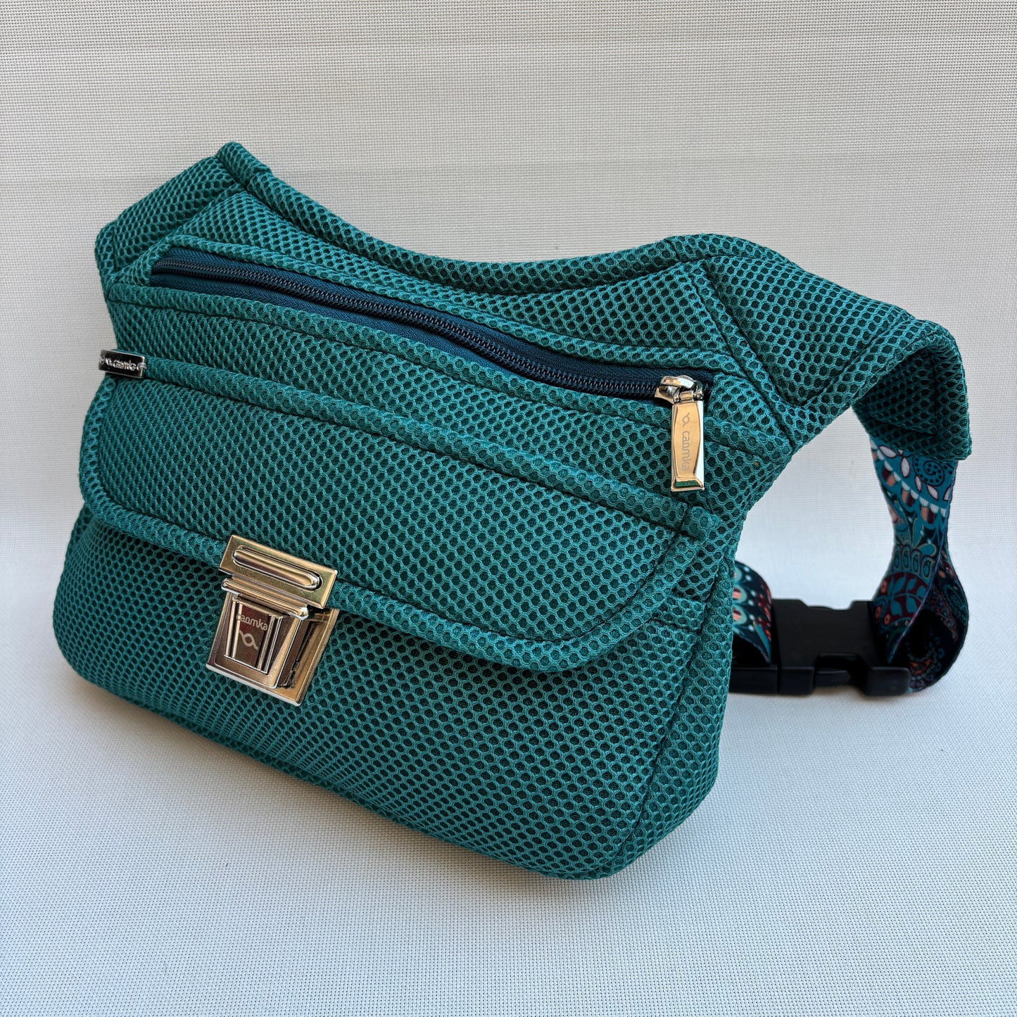 Riñonera "Soft Green 3D  Top" + Bolsillo trasero · Pieza Única Núm. 18734