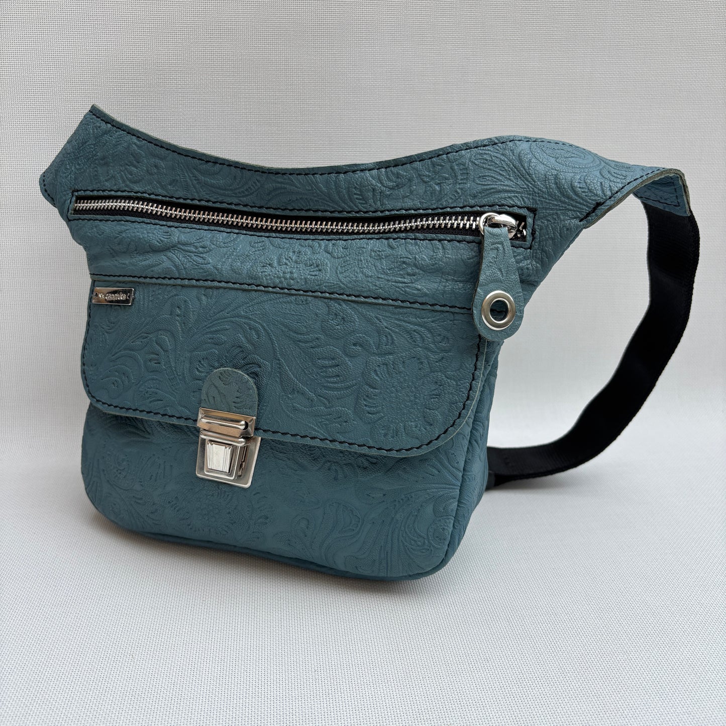 Mini Relief Azul Petroleo & Silver · Piel · Cuero · Pieza Exclusiva Núm. 16456