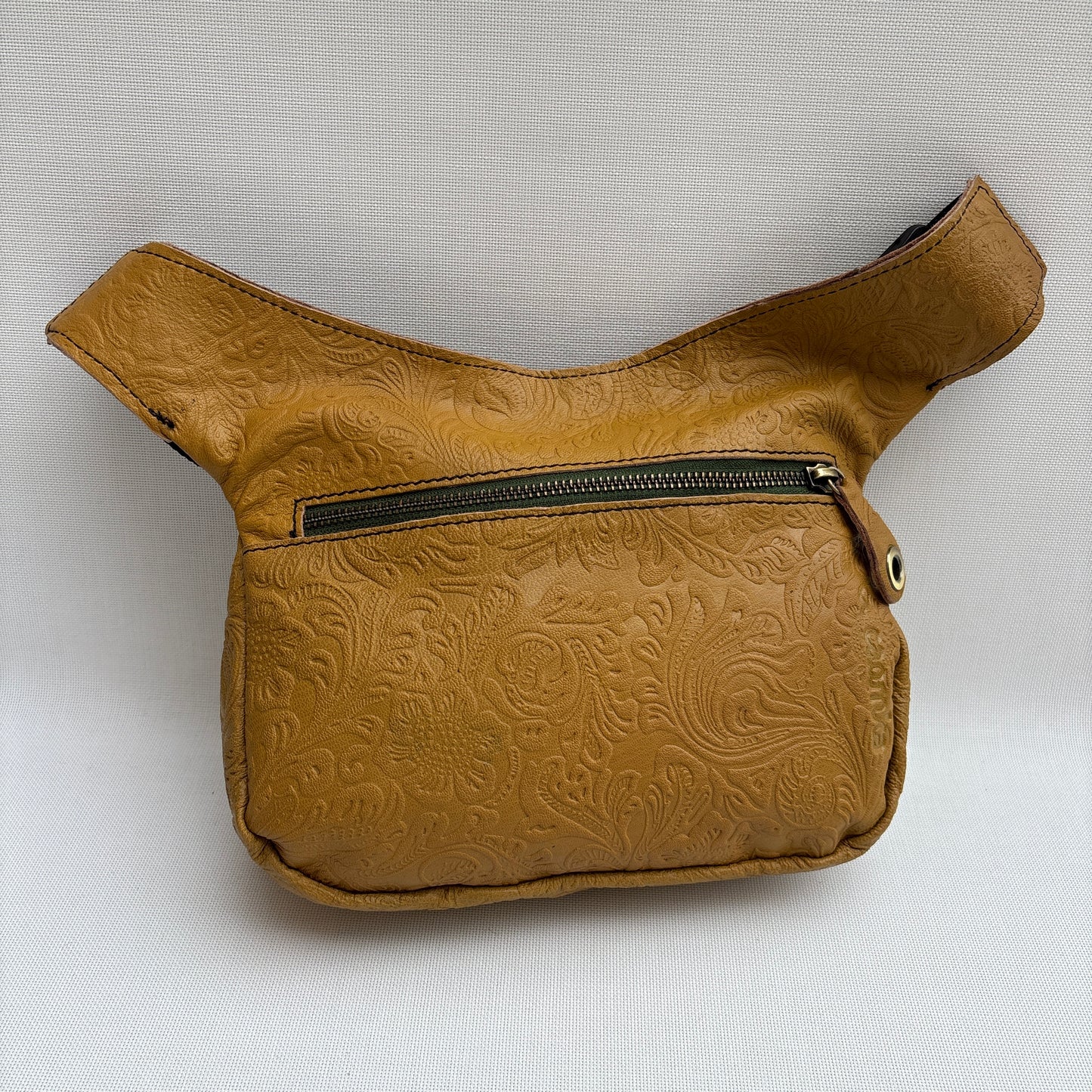 Classic Black Old Gold BioCuir® Naturleder Exklusivstück Nr. 13165