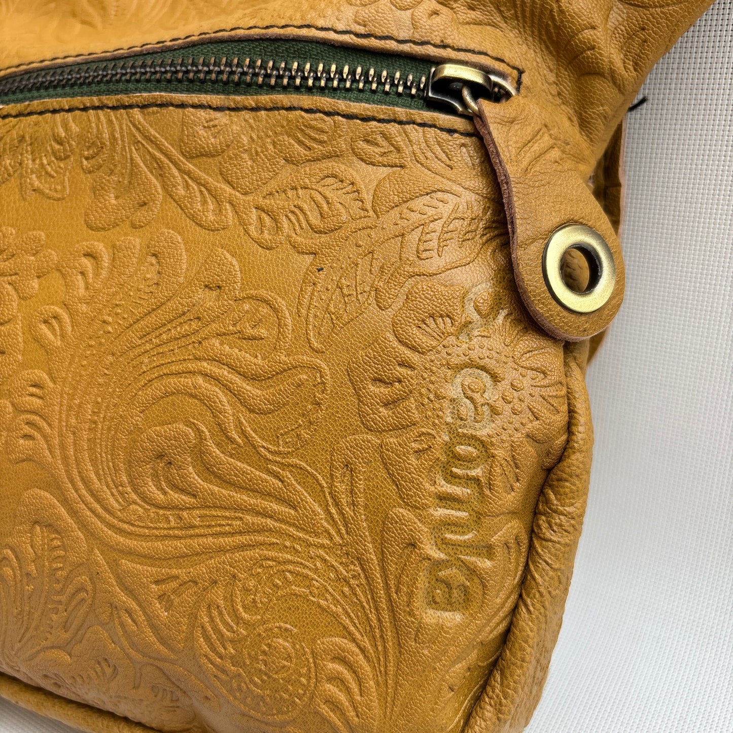 Classic Black Old Gold BioCuir® Naturleder Exklusivstück Nr. 13165