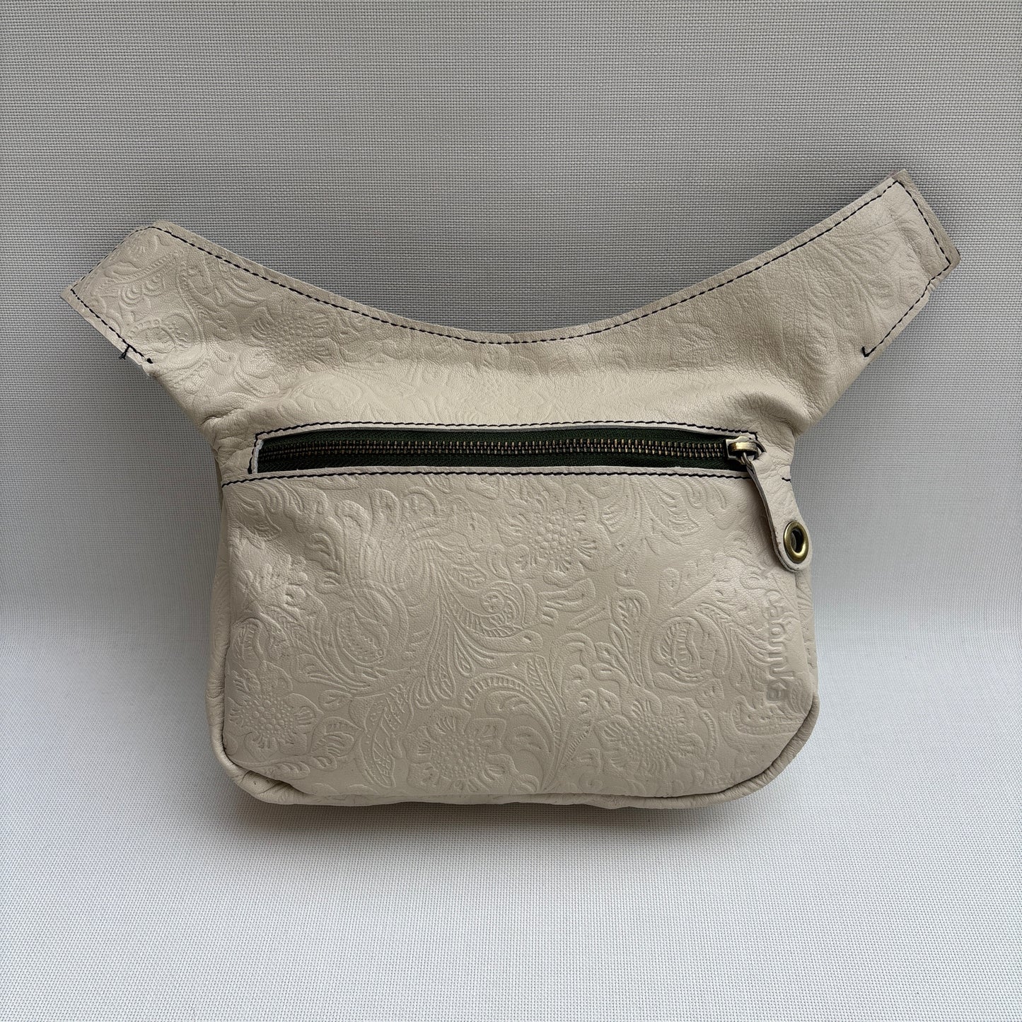 Classic Black Old Gold BioCuir® Naturleder Exklusivstück Nr. 13165