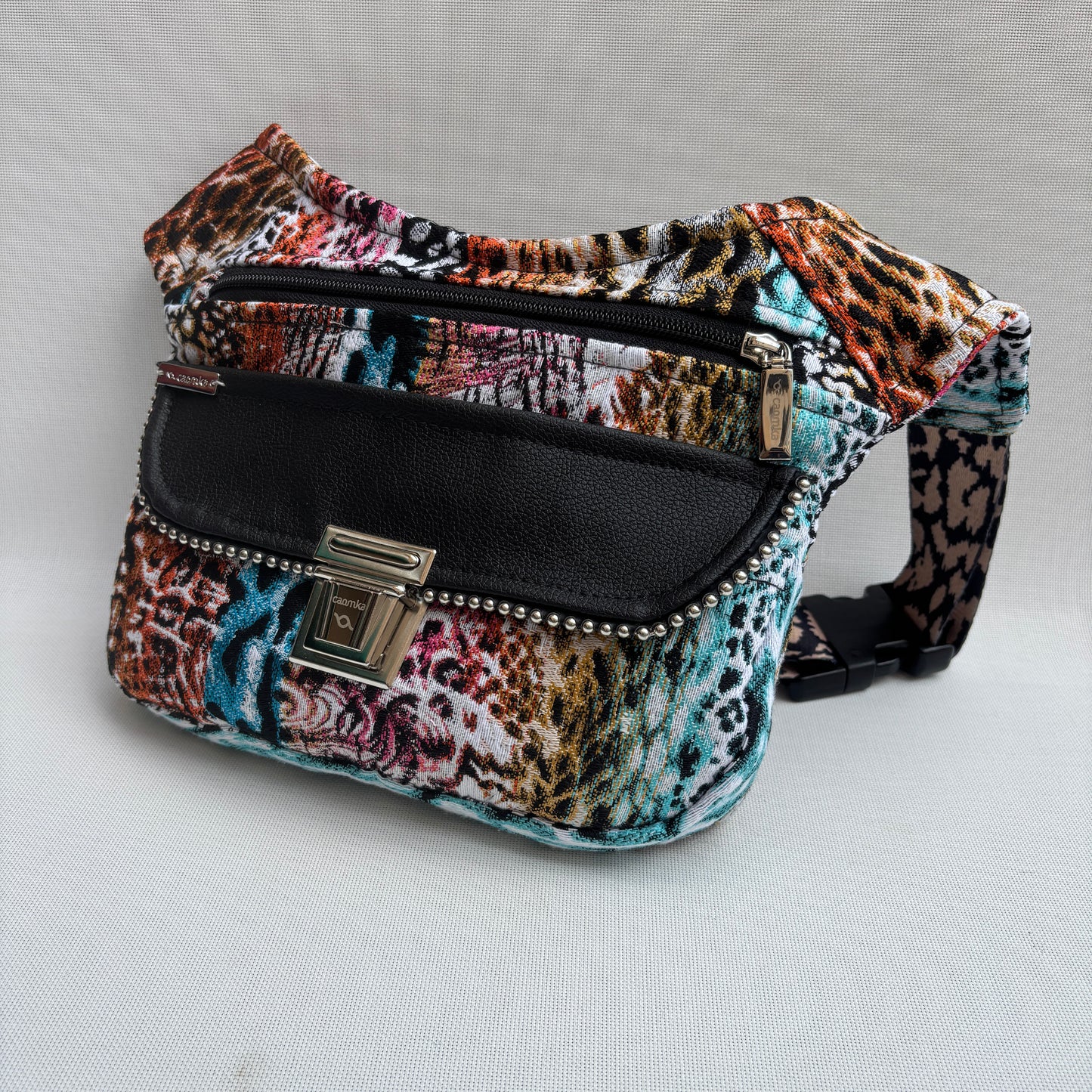 Riñonera "Animal Print Top" + Bolsillo trasero · Pieza Única Núm. 18088