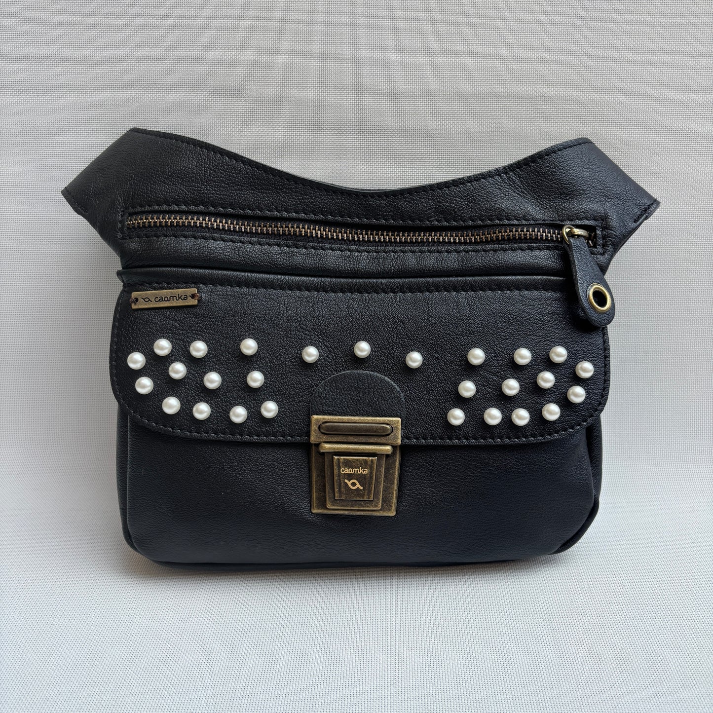 Riñonera “Black Pearl Premium” · Piel Natural · Pieza Exclusiva Núm. 18083