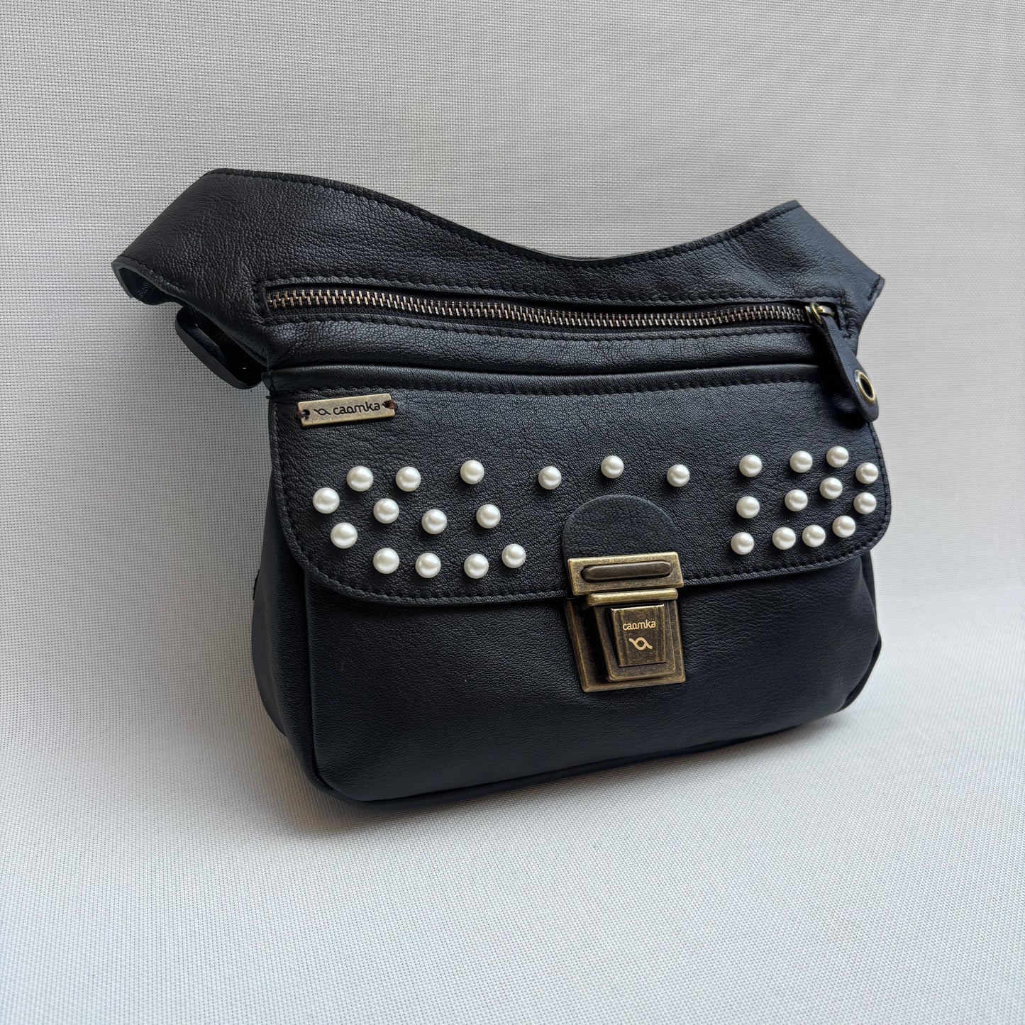 Riñonera “Black Pearl Premium” · Piel Natural · Pieza Exclusiva Núm. 18083