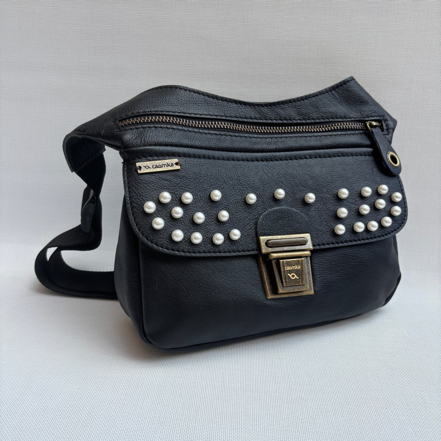 Riñonera “Black Pearl Premium” · Piel Natural · Pieza Exclusiva Núm. 18083