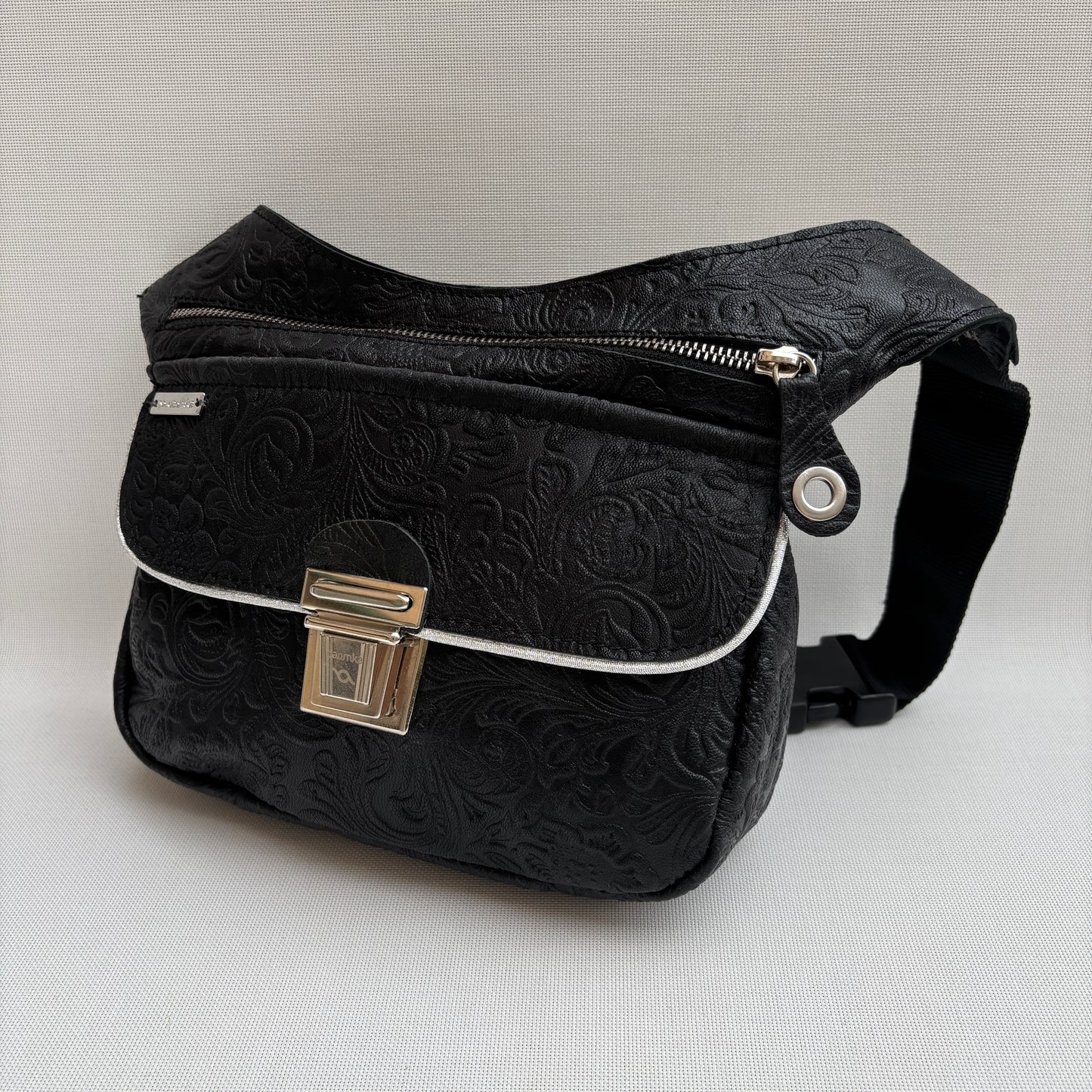 Classic Black Old Gold BioCuir® Naturleder Exklusivstück Nr. 13165