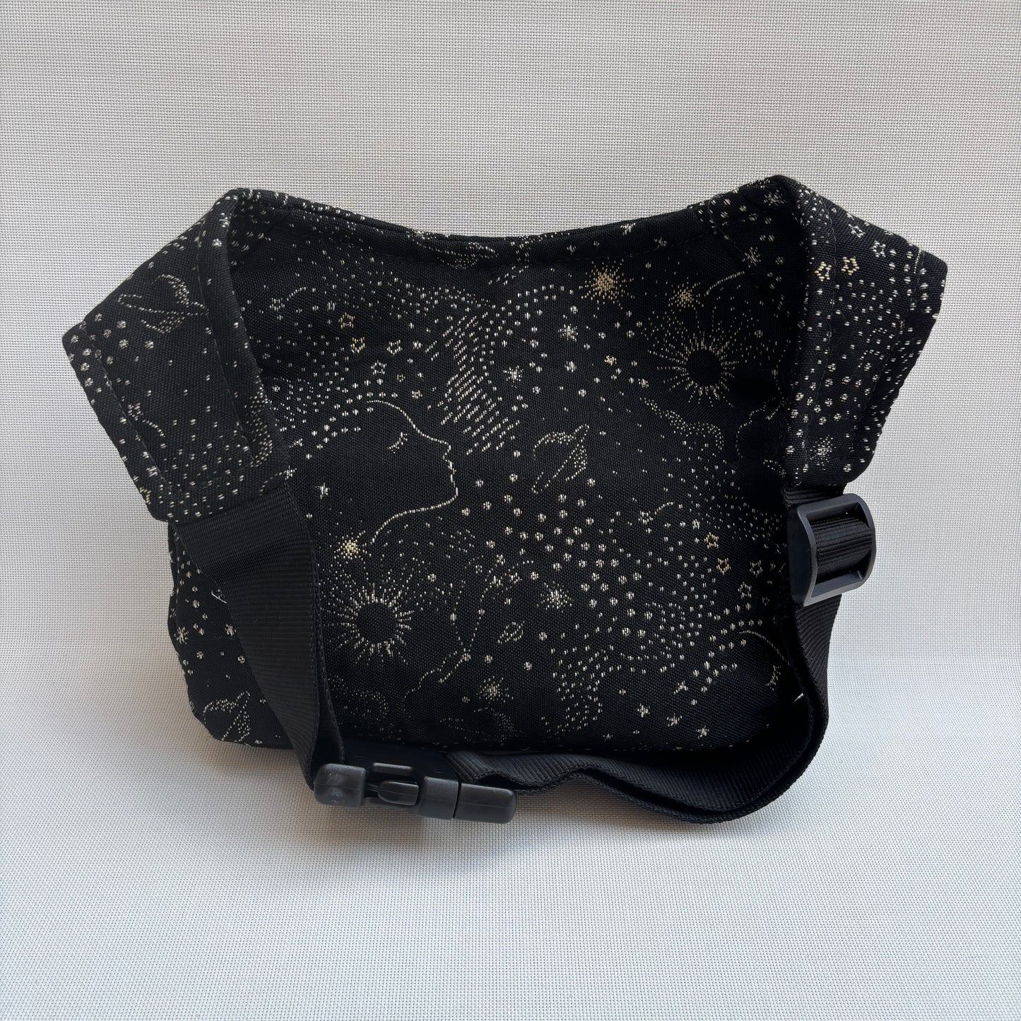 Riñonera “Cosmic Silver” · Pieza Única Núm. 18087