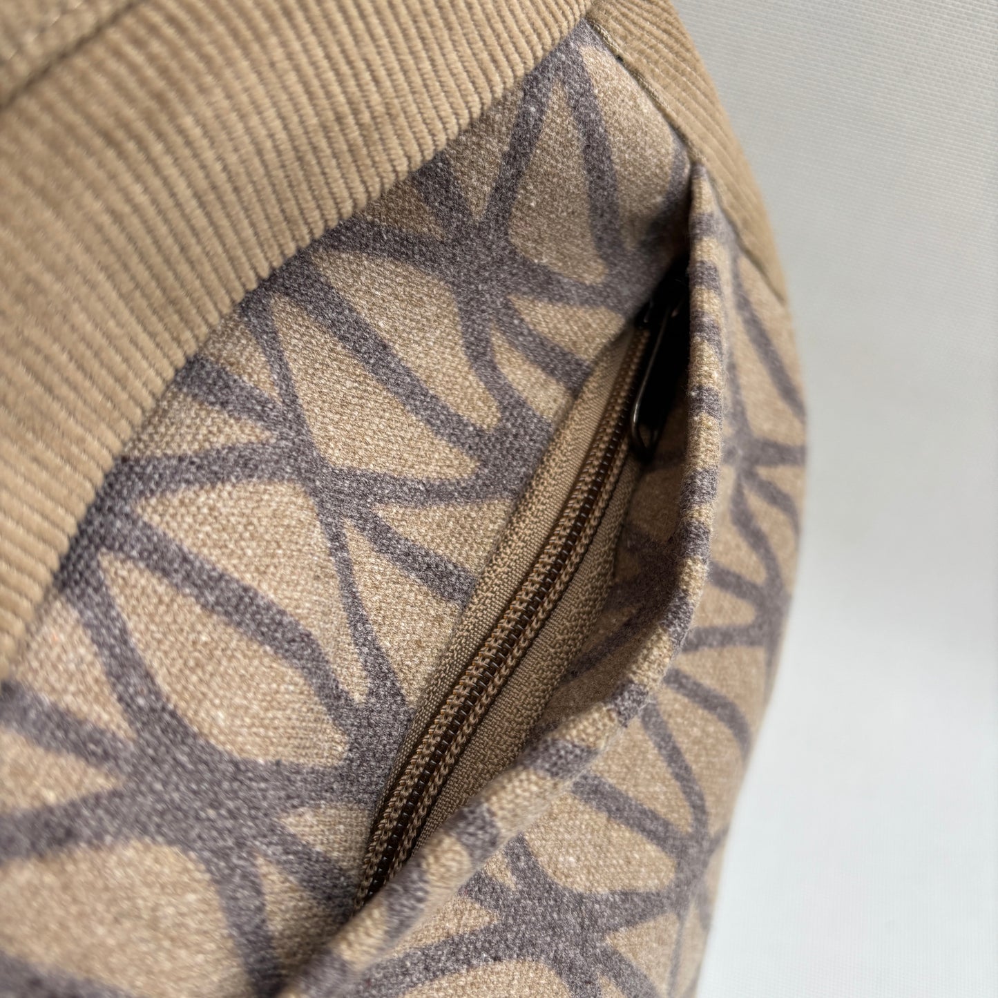 Mochila "Bhaktapur" de Pana en color Camel · Pieza 16414