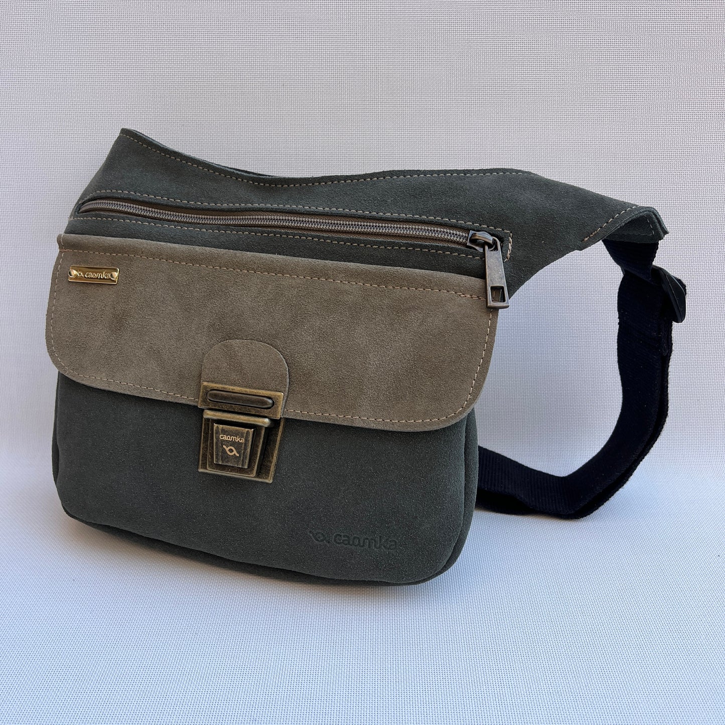 Riñonera Green & Kaki · Piel Serraje · Pieza Exclusiva Núm. 14759