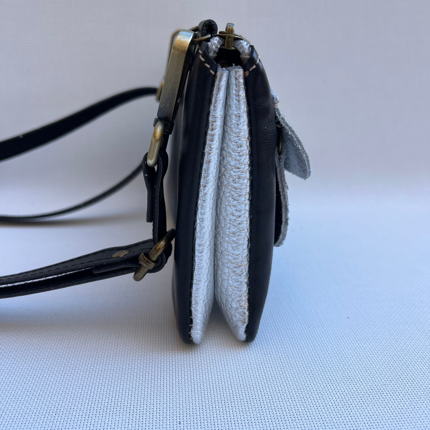 Riñonera multifunción NANO "Party Silver" · Piel - Cuero · Pieza Exclusiva Núm. 14748