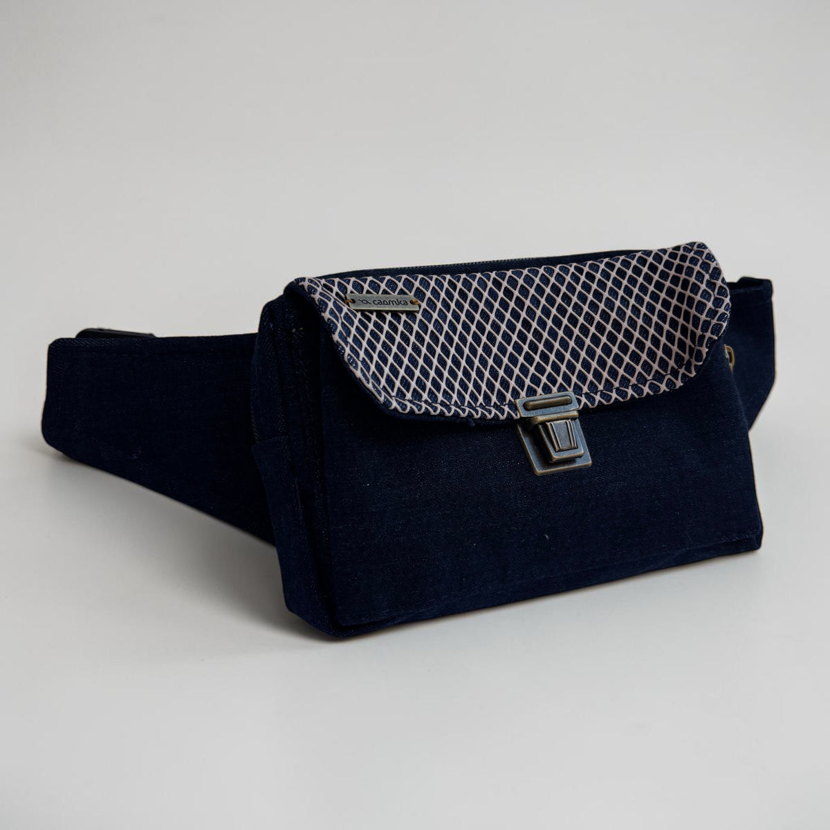 Riñonera Urban "♻️ Jeans Recycled ♻️" · Pieza Única Núm. 19570