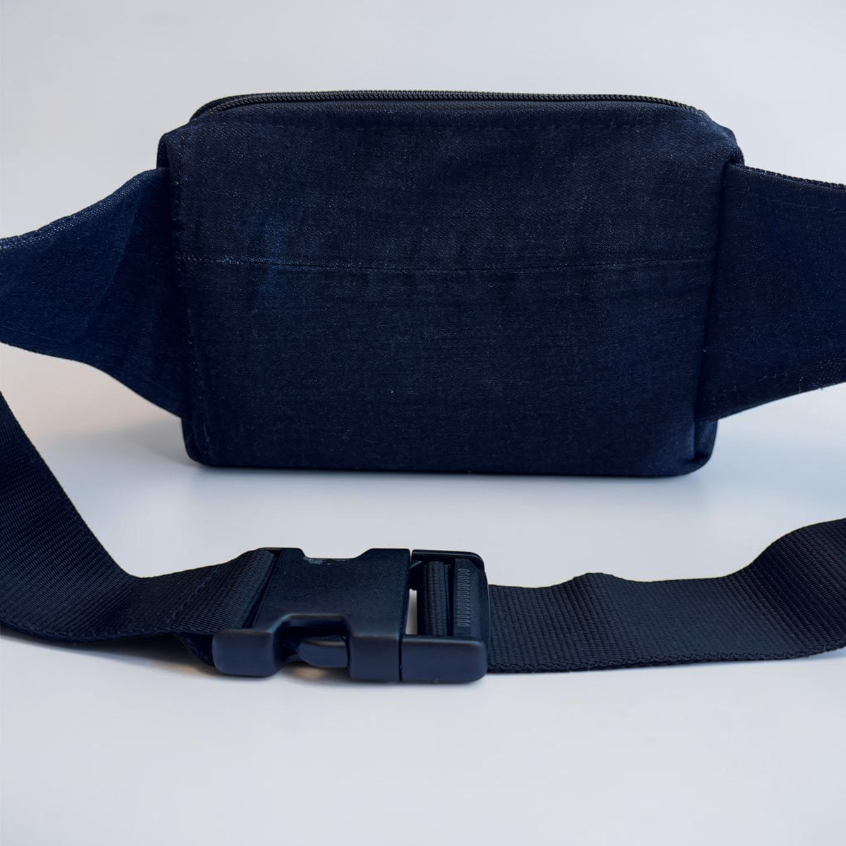 Riñonera Urban "♻️ Jeans Recycled ♻️" · Pieza Única Núm. 19570