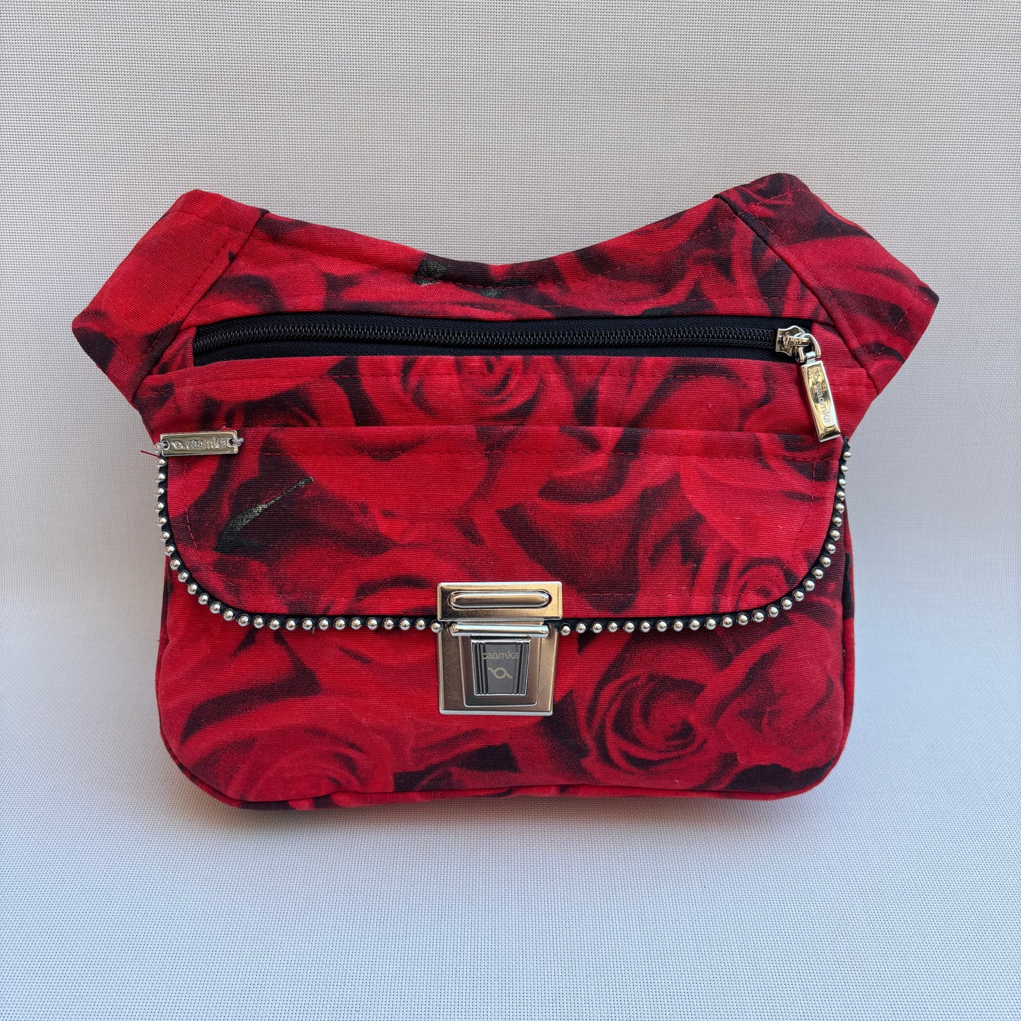Riñonera "Special Sant Jordi Silver" + Bolsillo trasero · Pieza Única Núm. 17289