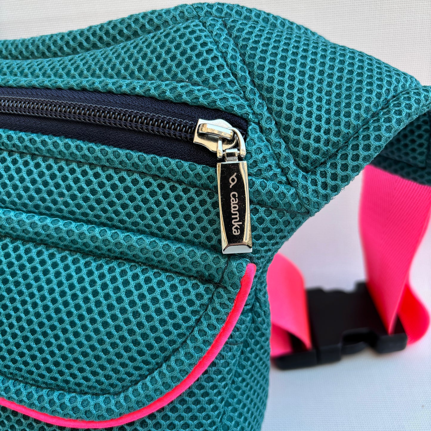 Riñonera "Soft Green 3D" + Bolsillo trasero · Pieza Única Núm. 18741