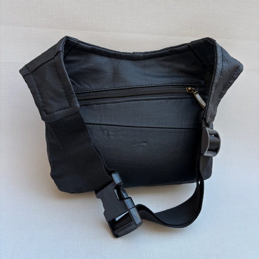 Riñonera "Special ♻️ Jeans Recycled ♻️ " + Bolsillo trasero con cremallera · Pieza Única Núm. 18715