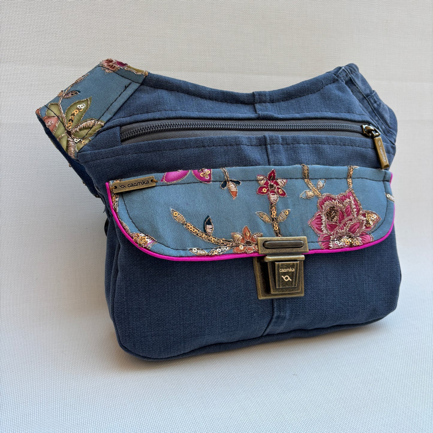 Riñonera “Special India ♻️ Jeans Recycled ♻️ ” · Pieza Única Núm. 18714