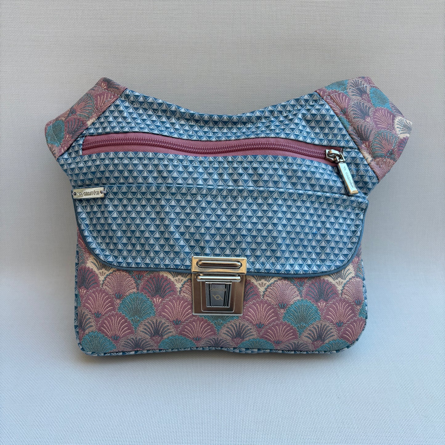 Riñonera "Japanese Spring Top" · Impermeable · Pieza Única Núm. 17258