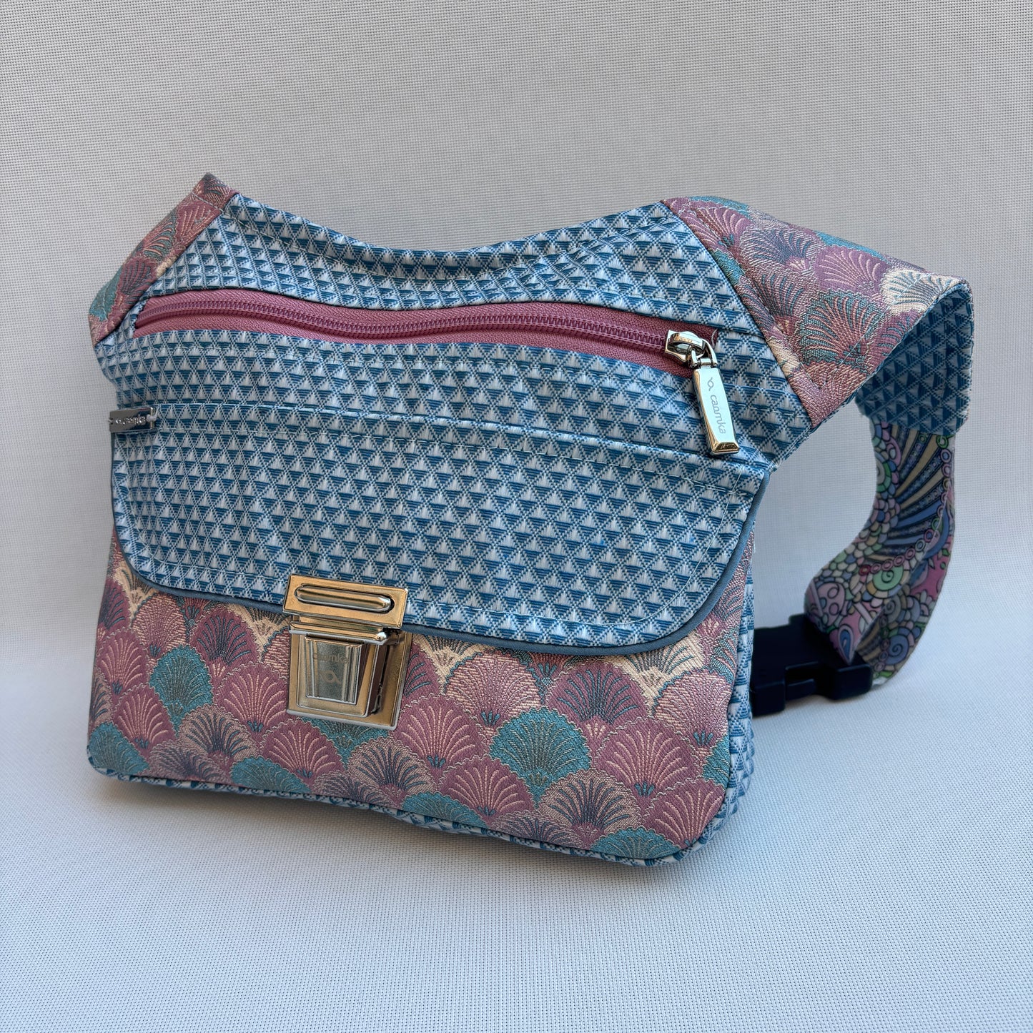 Riñonera "Japanese Spring Top" · Impermeable · Pieza Única Núm. 17258
