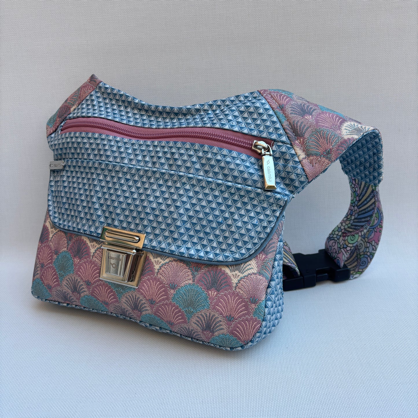 Riñonera "Japanese Spring Top" · Impermeable · Pieza Única Núm. 17258