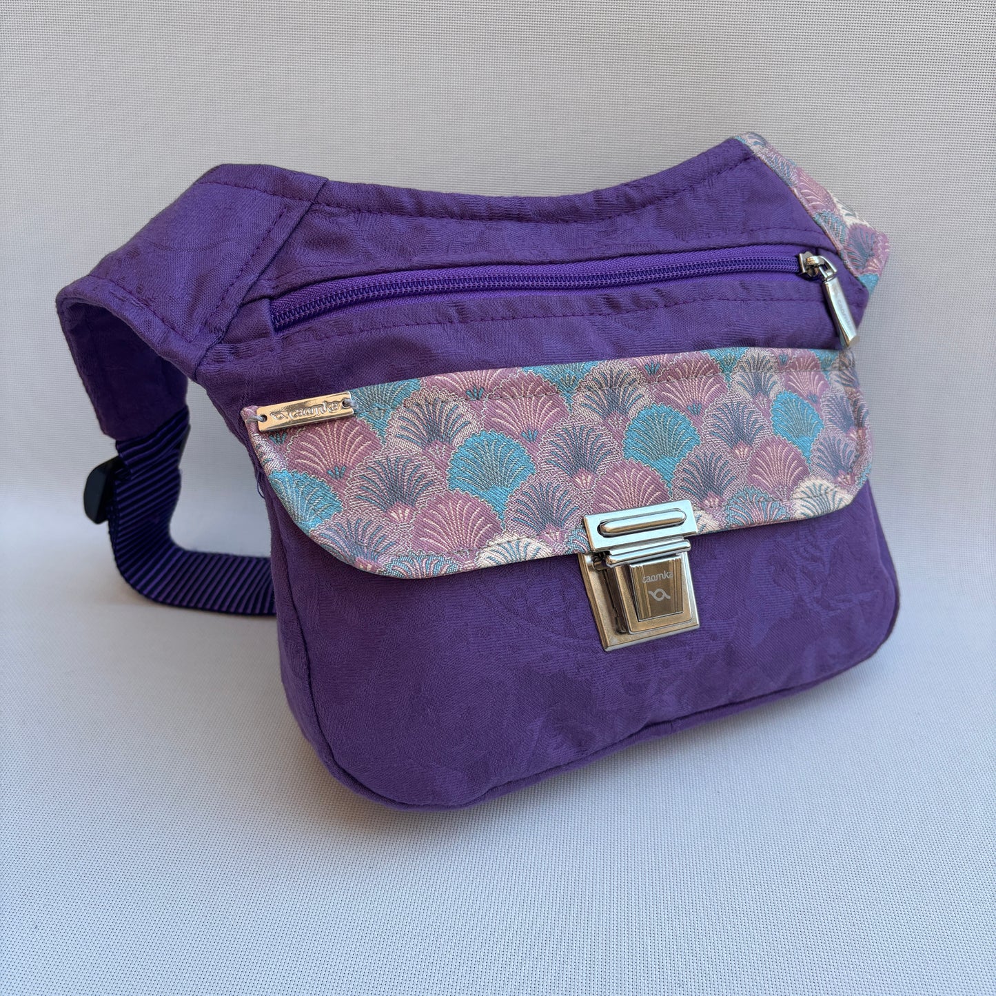 Riñonera "Japanese Spring" · Impermeable · Pieza Única Núm. 17259