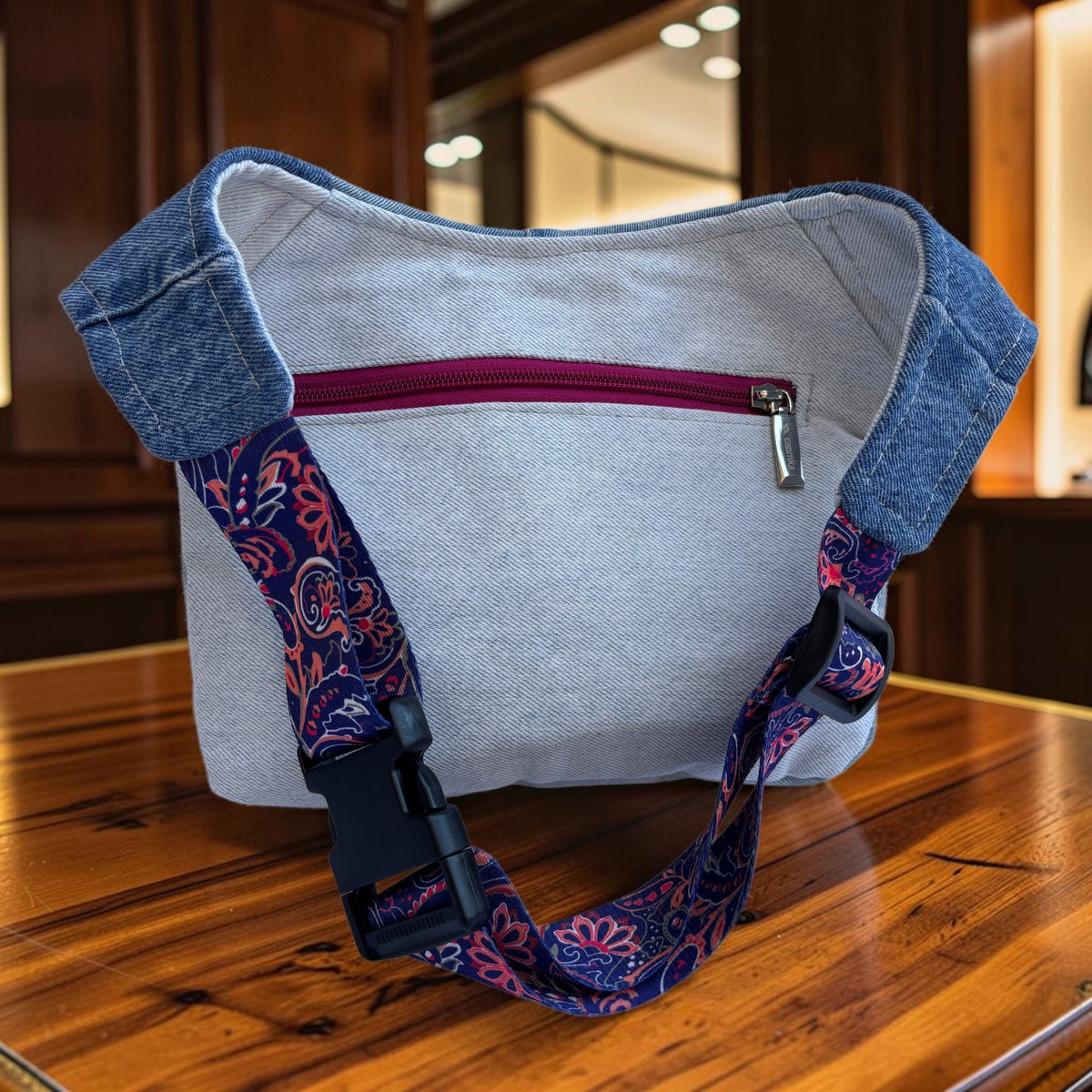Riñonera Original "Jeans Japaneses Top" ♻️ Jeans Recycled ♻️ + Bolsillo extra con cremallera · Pieza Única Núm. 19600