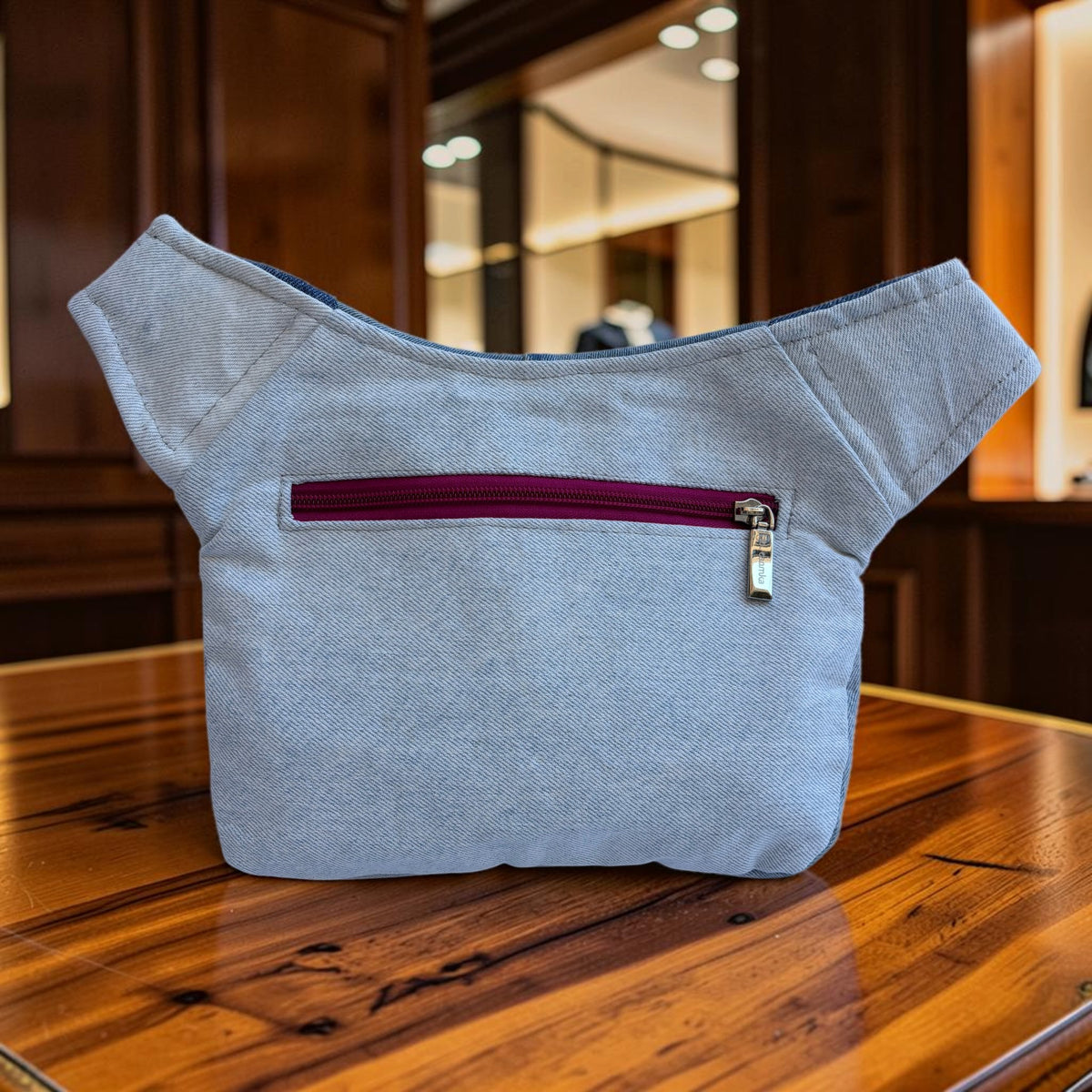 Riñonera Original "Jeans Japaneses Top" ♻️ Jeans Recycled ♻️ + Bolsillo extra con cremallera · Pieza Única Núm. 19600