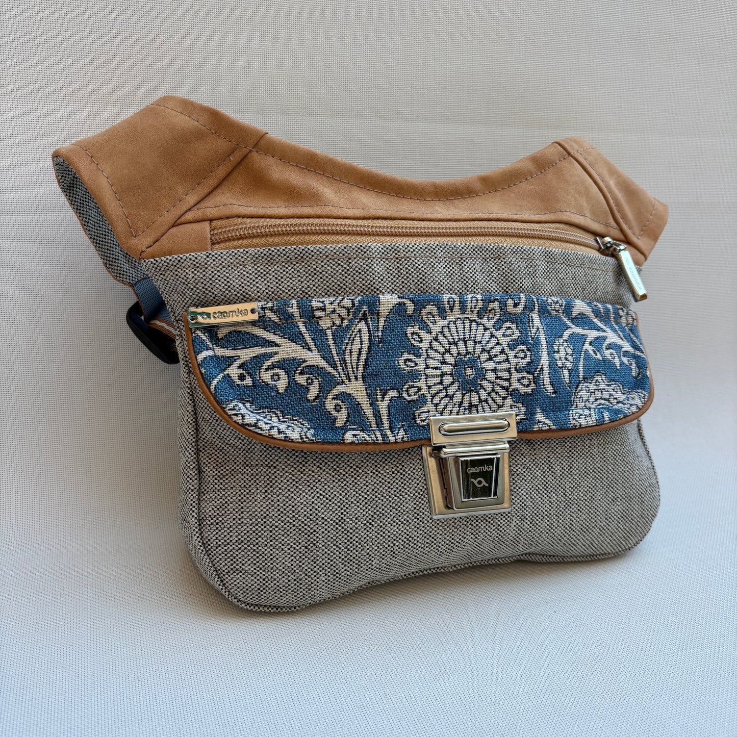 Riñonera "Special Grey Mandalas Top" · Pieza Única Núm. 18660