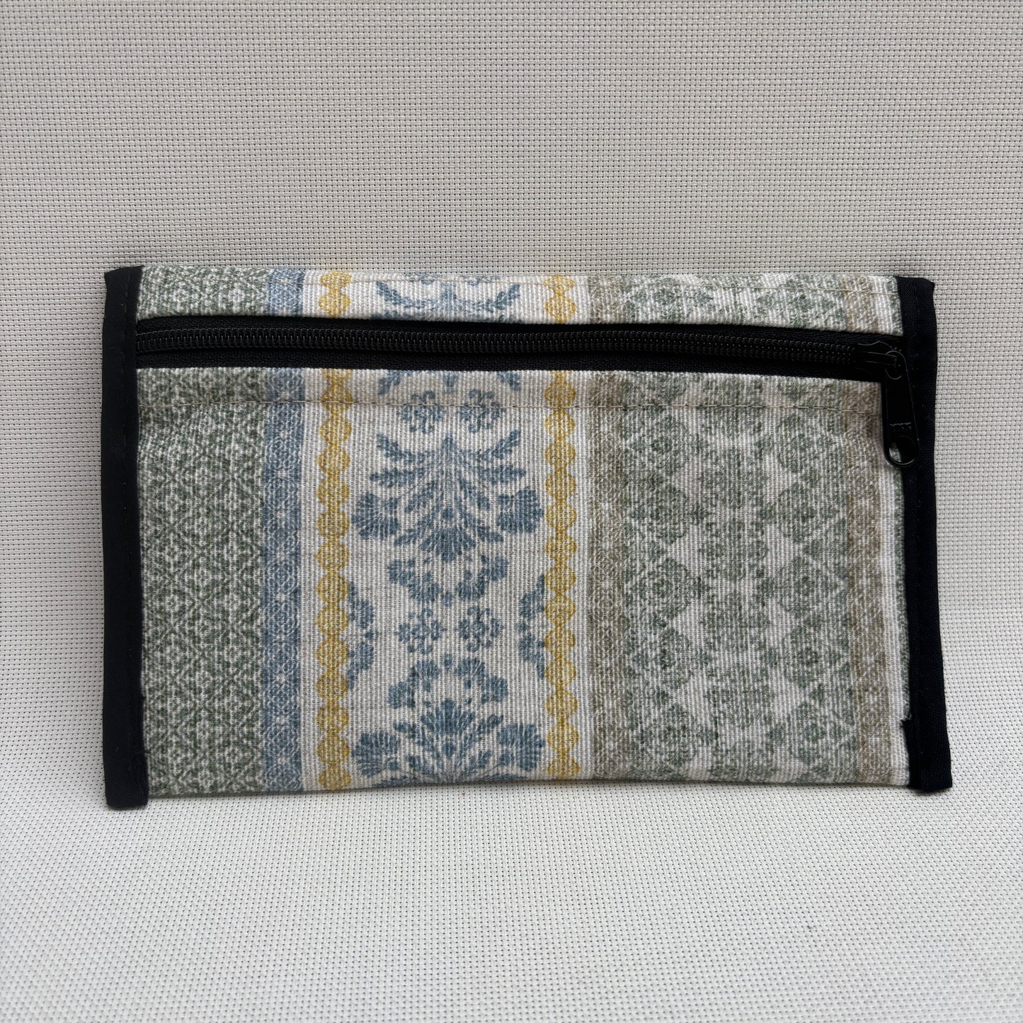 Monedero Plano CAOMKA · Pieza Única Núm. 17990