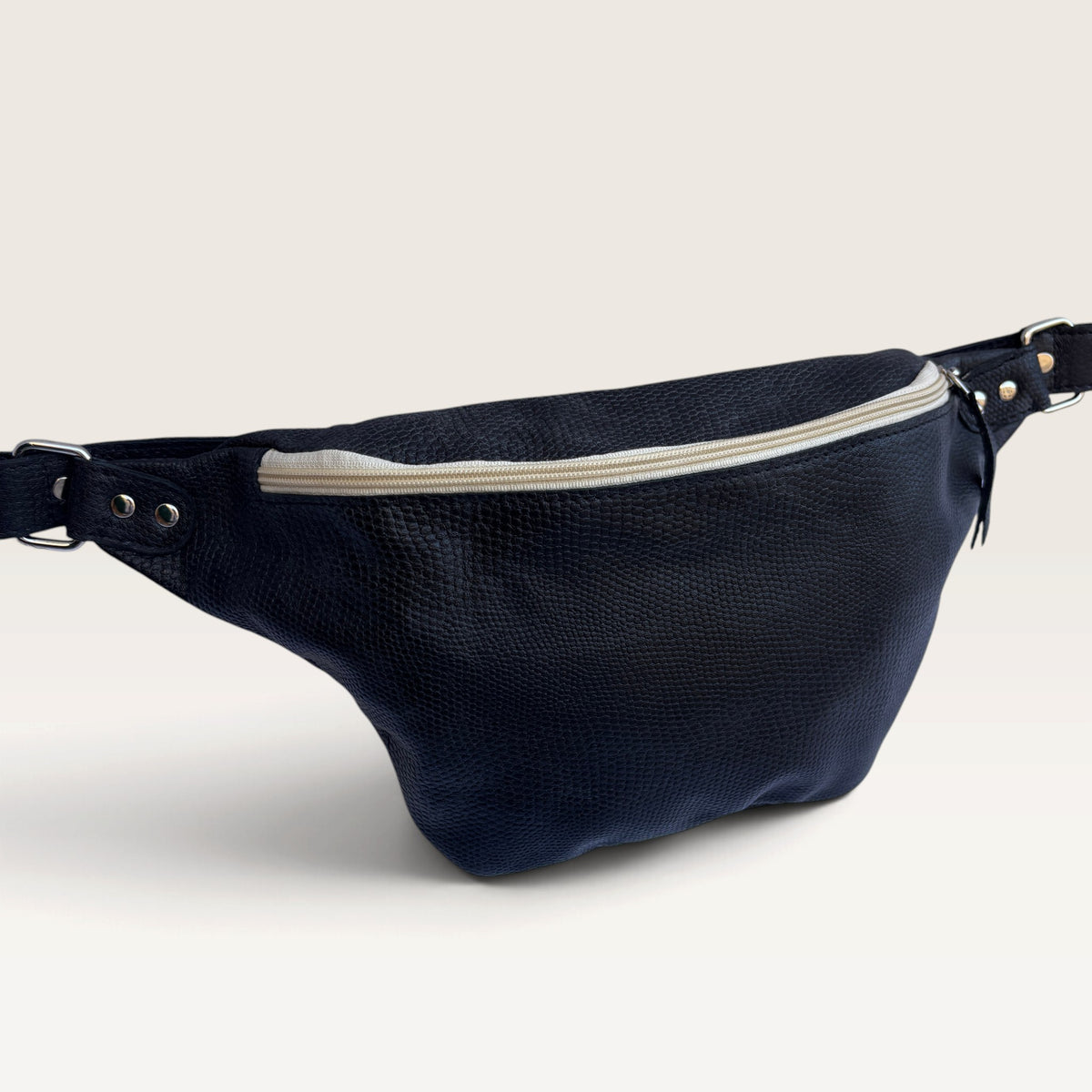 Riñonera RetroChic Watermelon Black · Piel · Pieza Única Núm. 19585