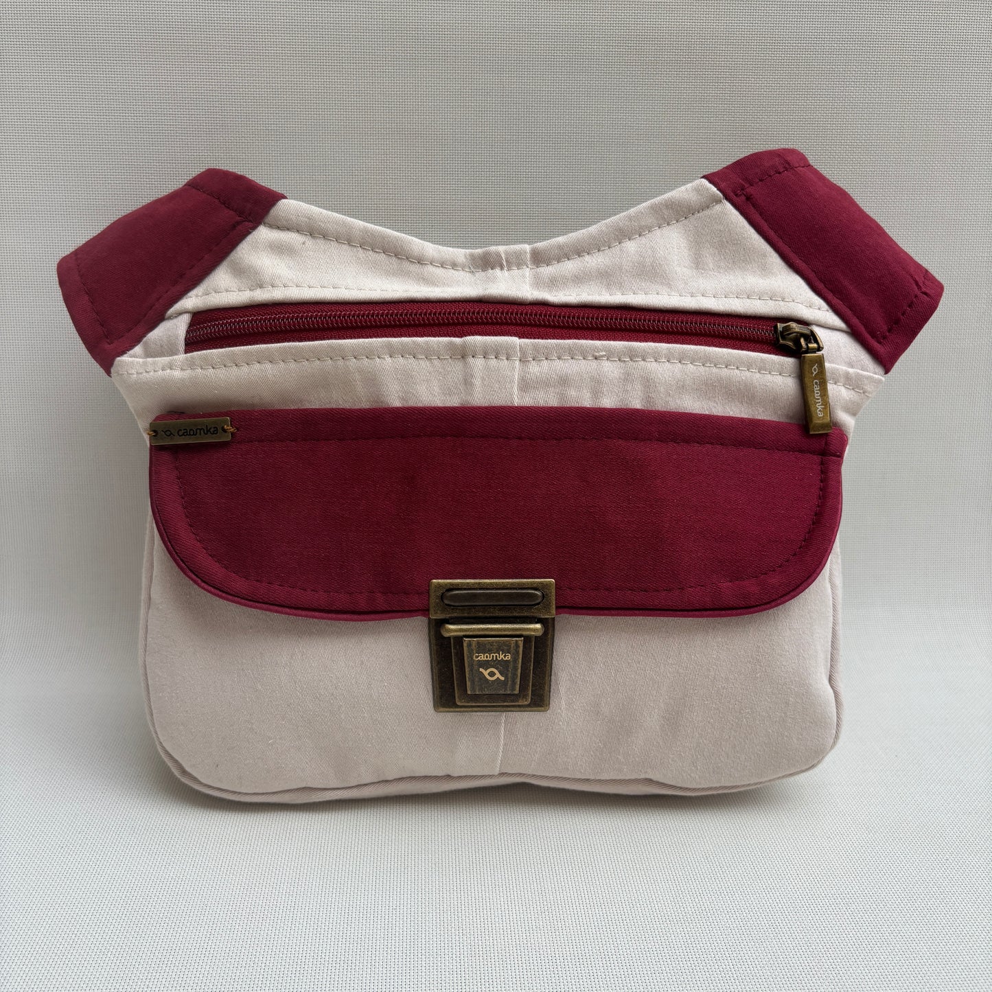 Riñonera ♻️ Jeans Recycled ♻️ + Bolsillo trasero con cremallera · Pieza Única Núm. 18048