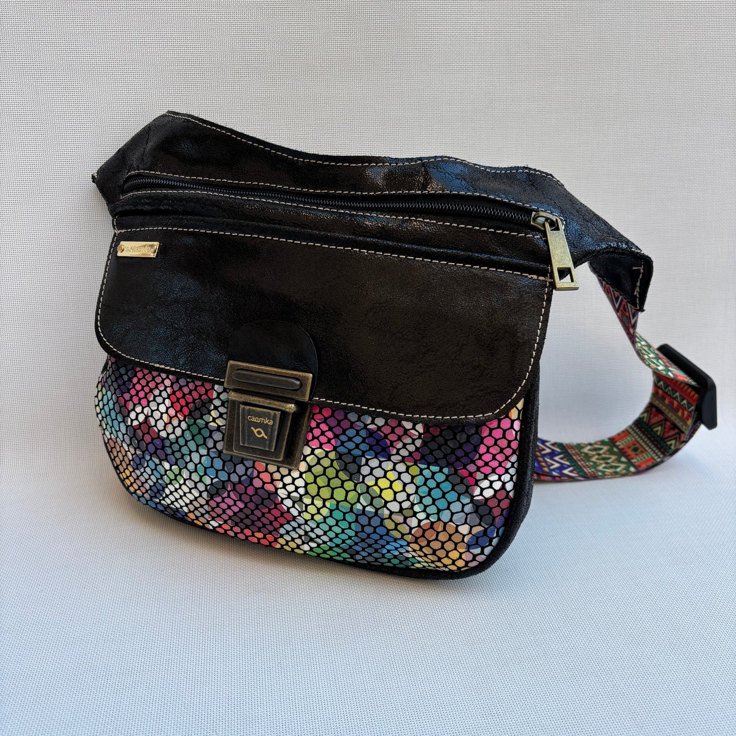 Special Black Fun Colors Top  · Piel - Cuero · Pieza Única Núm. 16467