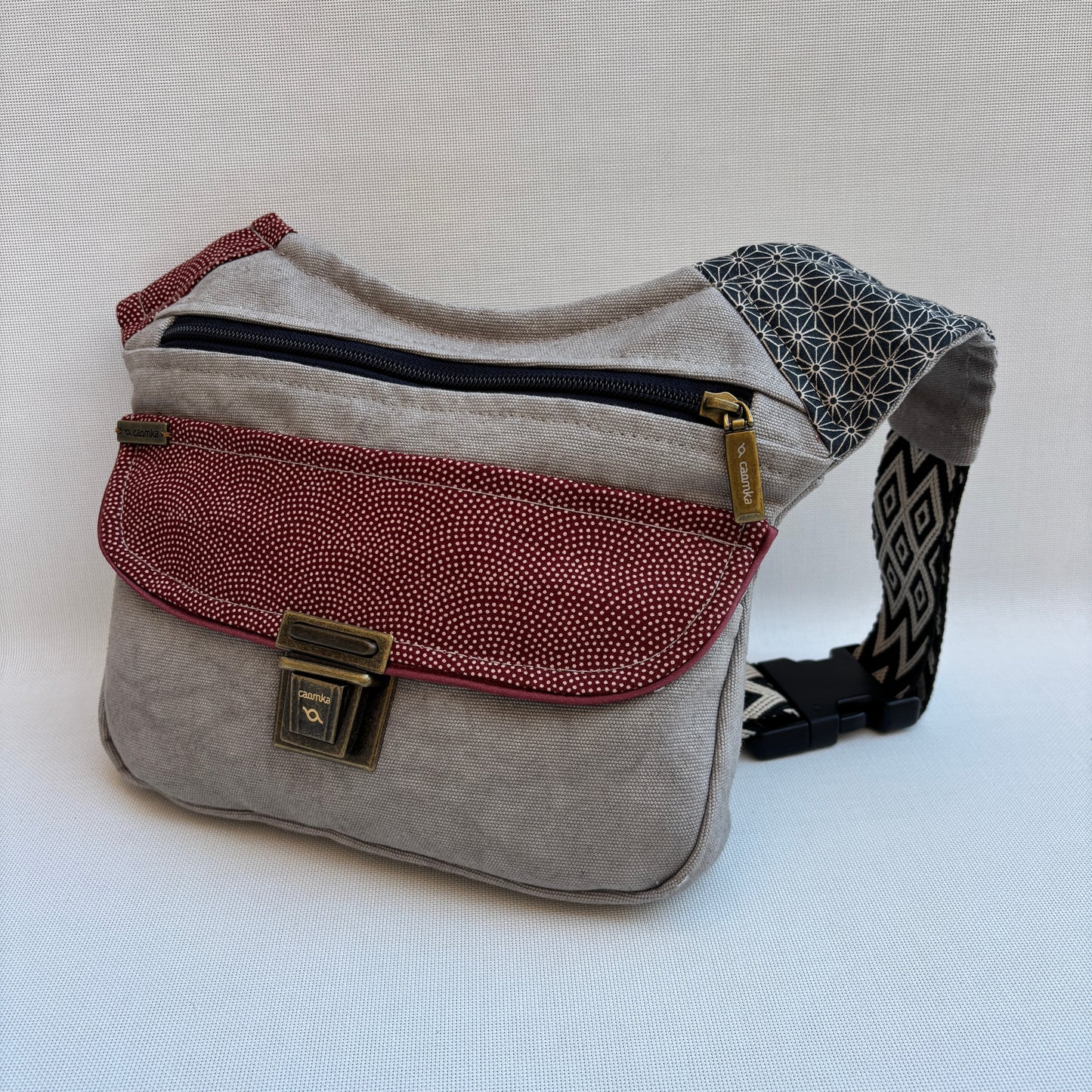 Special Dots & Geometric Top + Bolsillo trasero · Pieza Única Núm. 16465